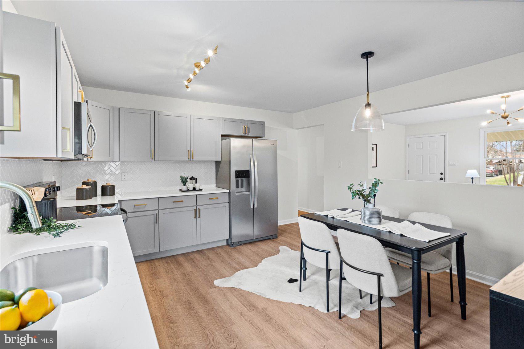 WHISPERING VALLEY - Residential