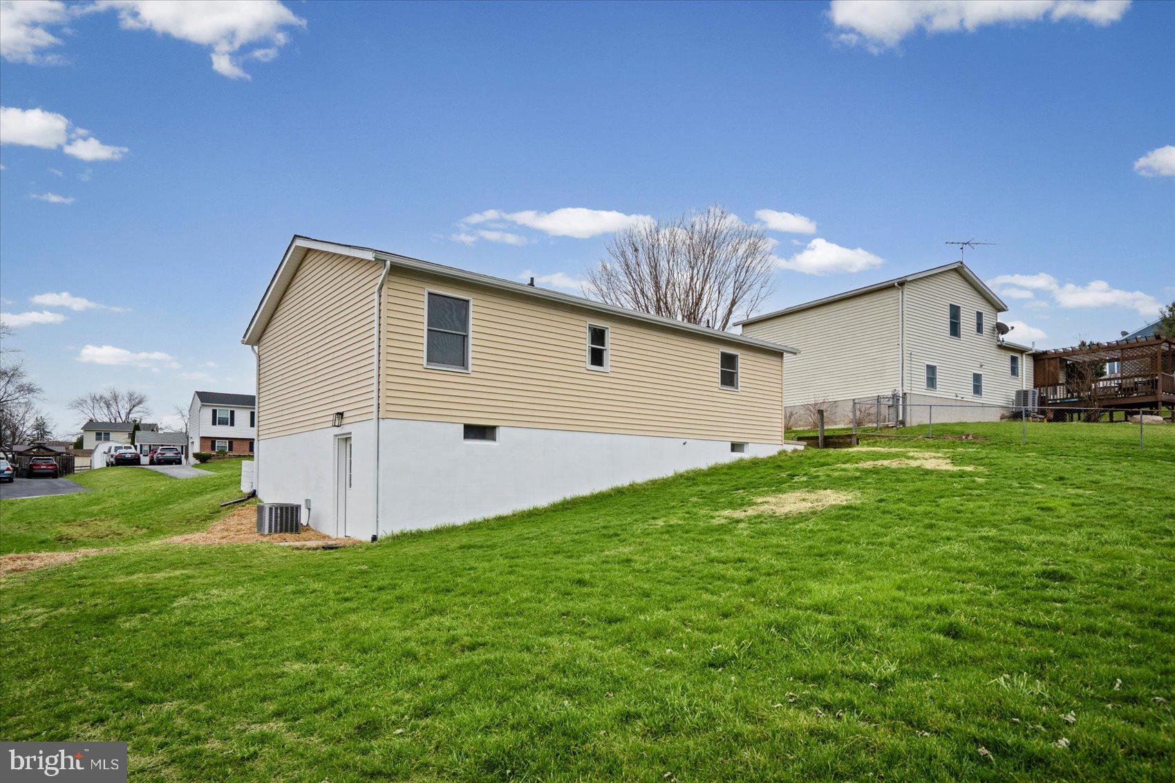 WHISPERING VALLEY - Residential