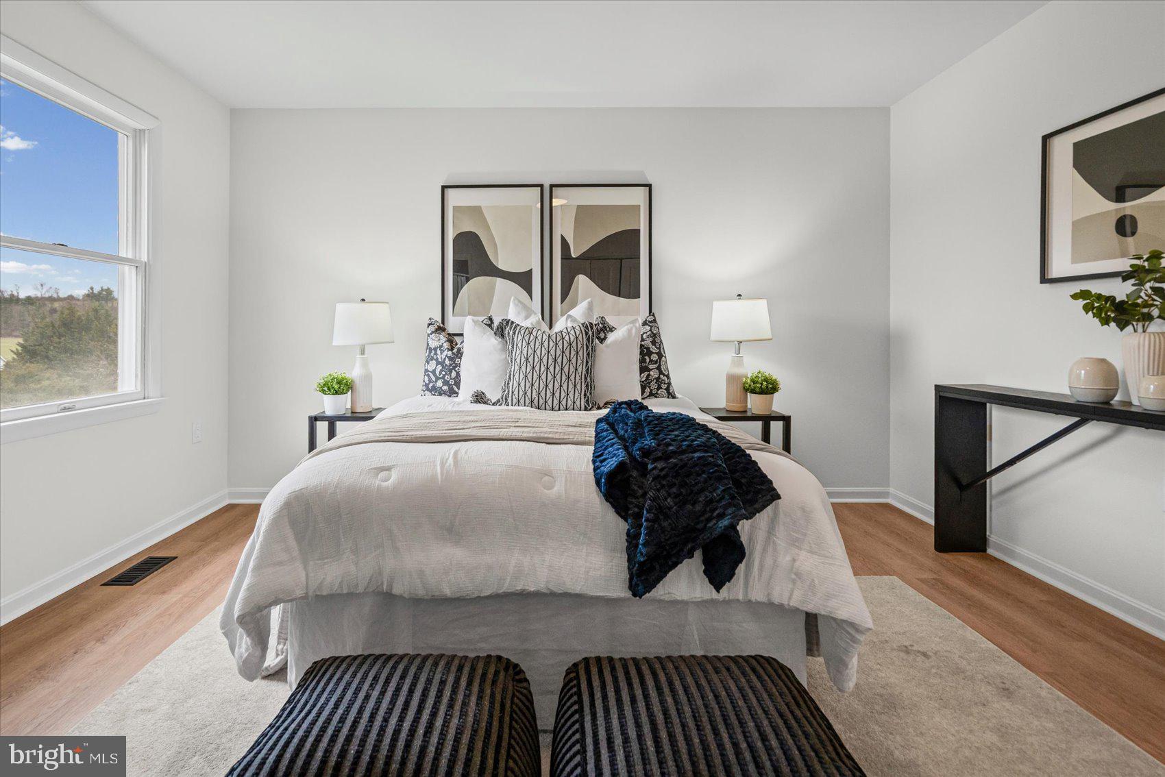 WHISPERING VALLEY - Residential