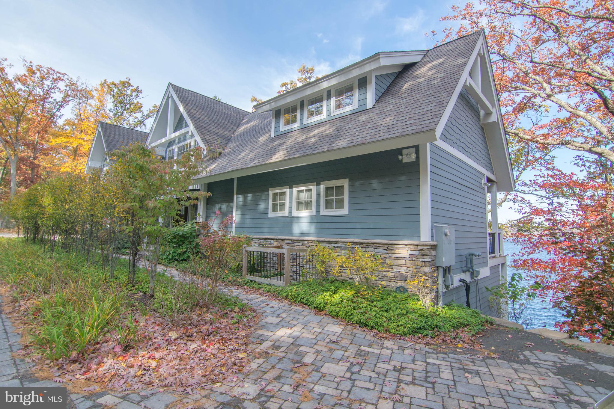 DEEP CREEK LAKE - Residential