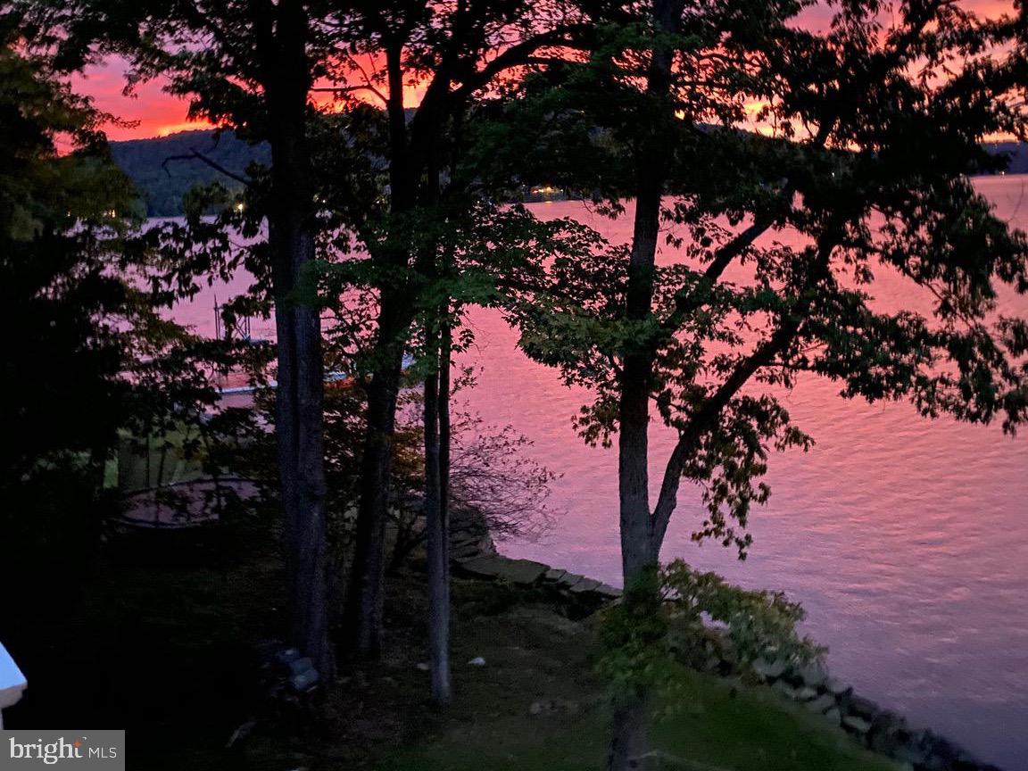 DEEP CREEK LAKE - Residential