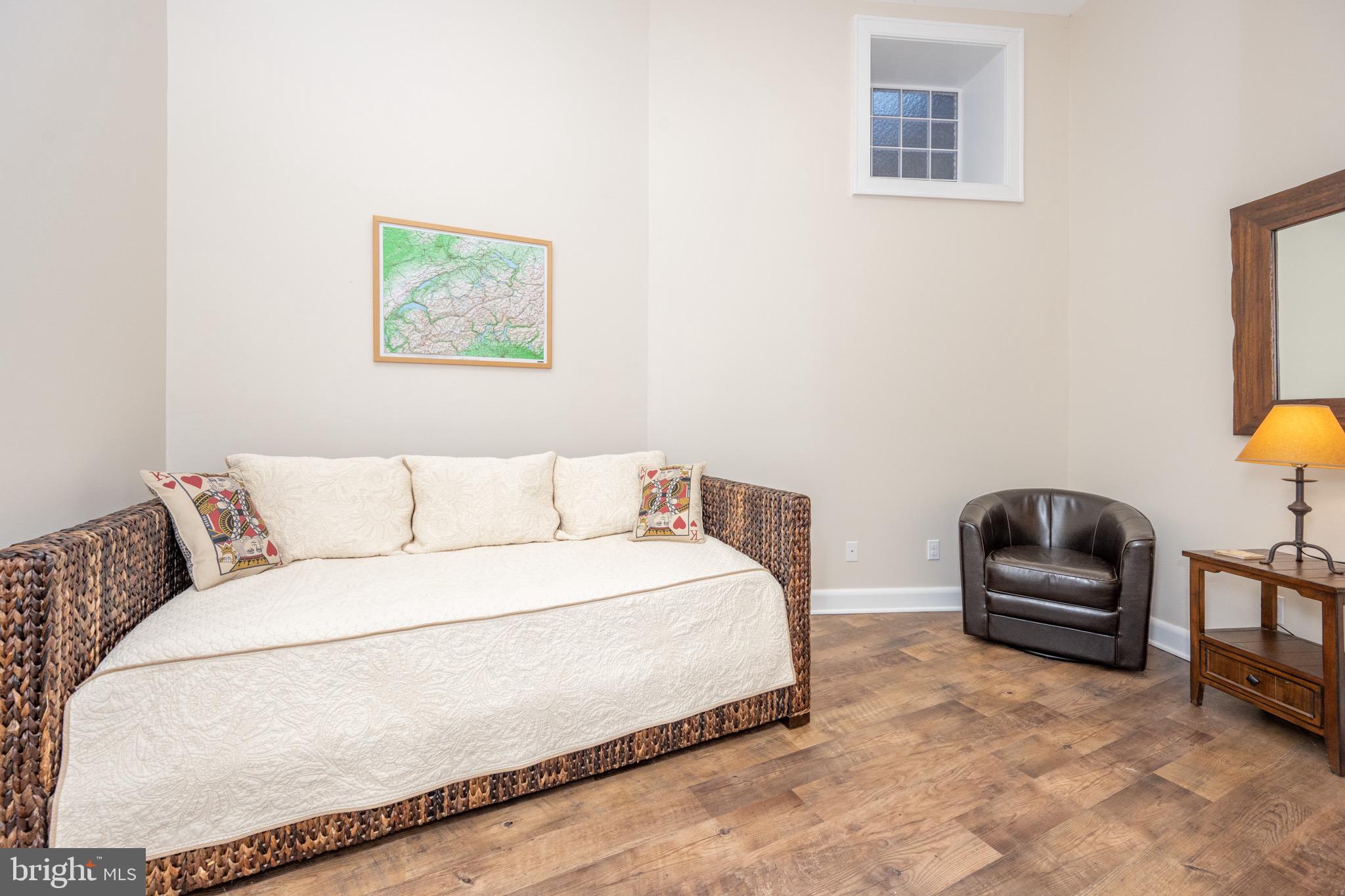 DEEP CREEK LAKE - Residential