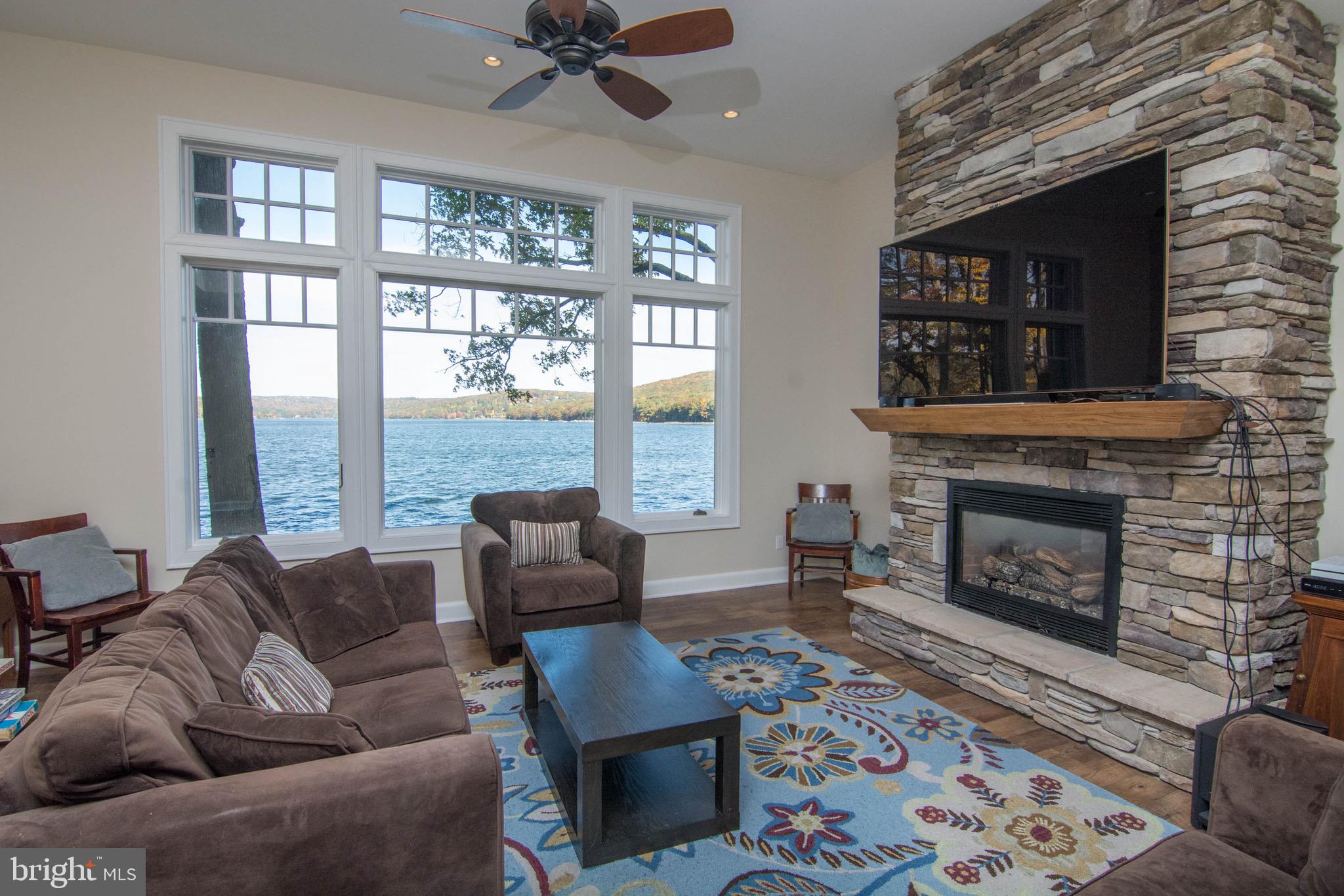 DEEP CREEK LAKE - Residential