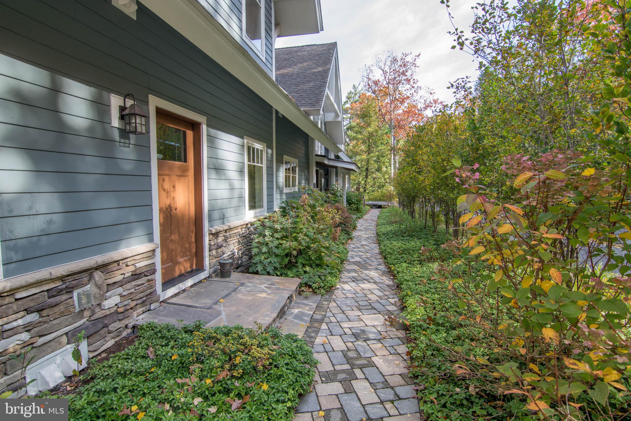 DEEP CREEK LAKE - Residential