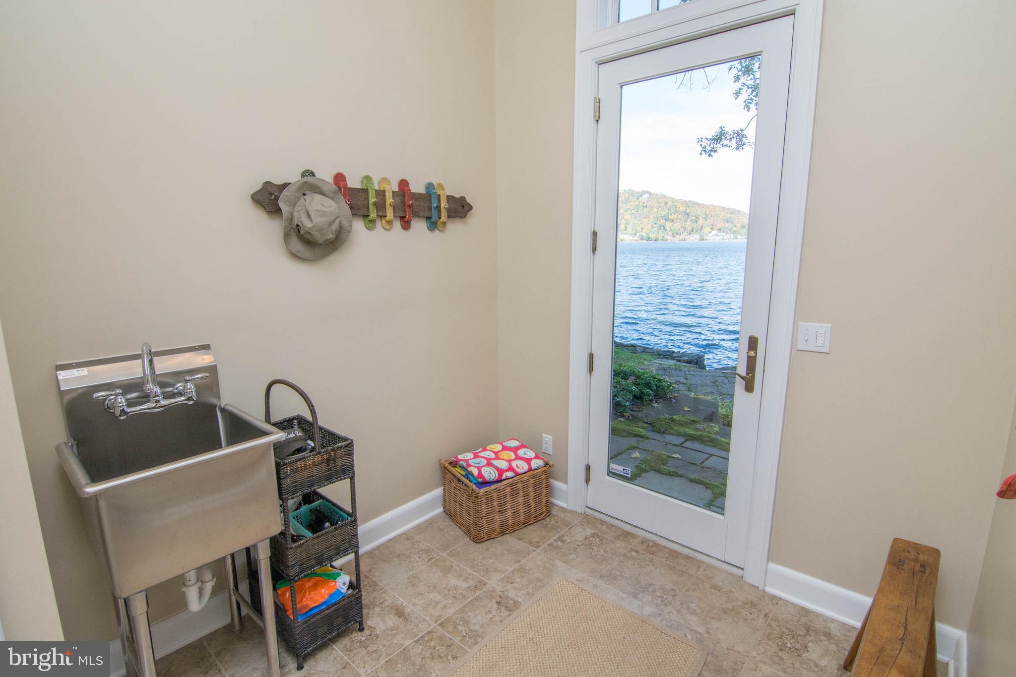 DEEP CREEK LAKE - Residential