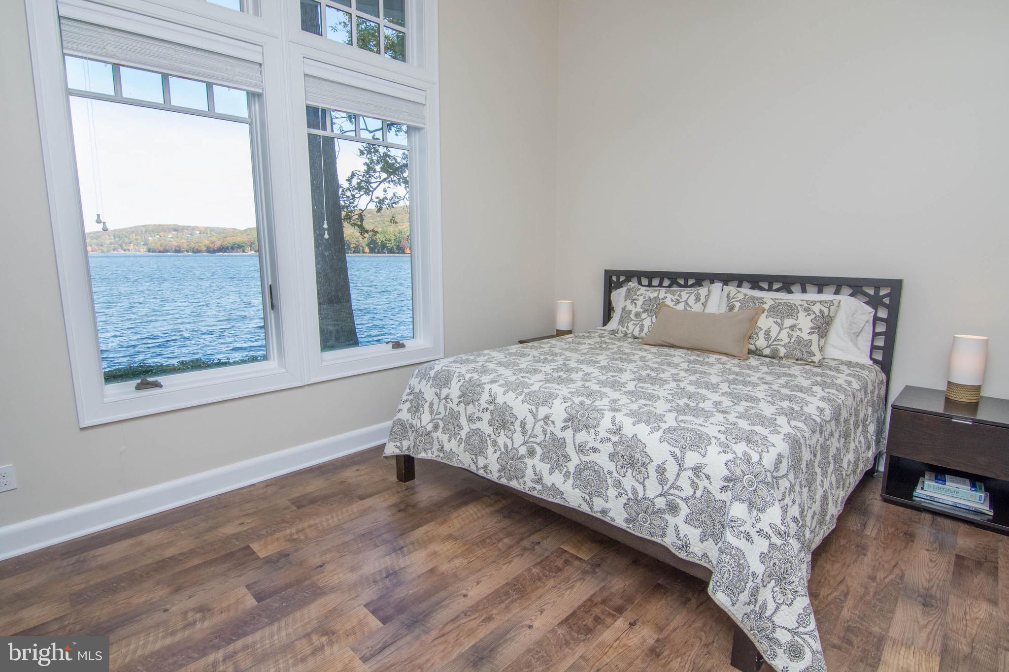 DEEP CREEK LAKE - Residential