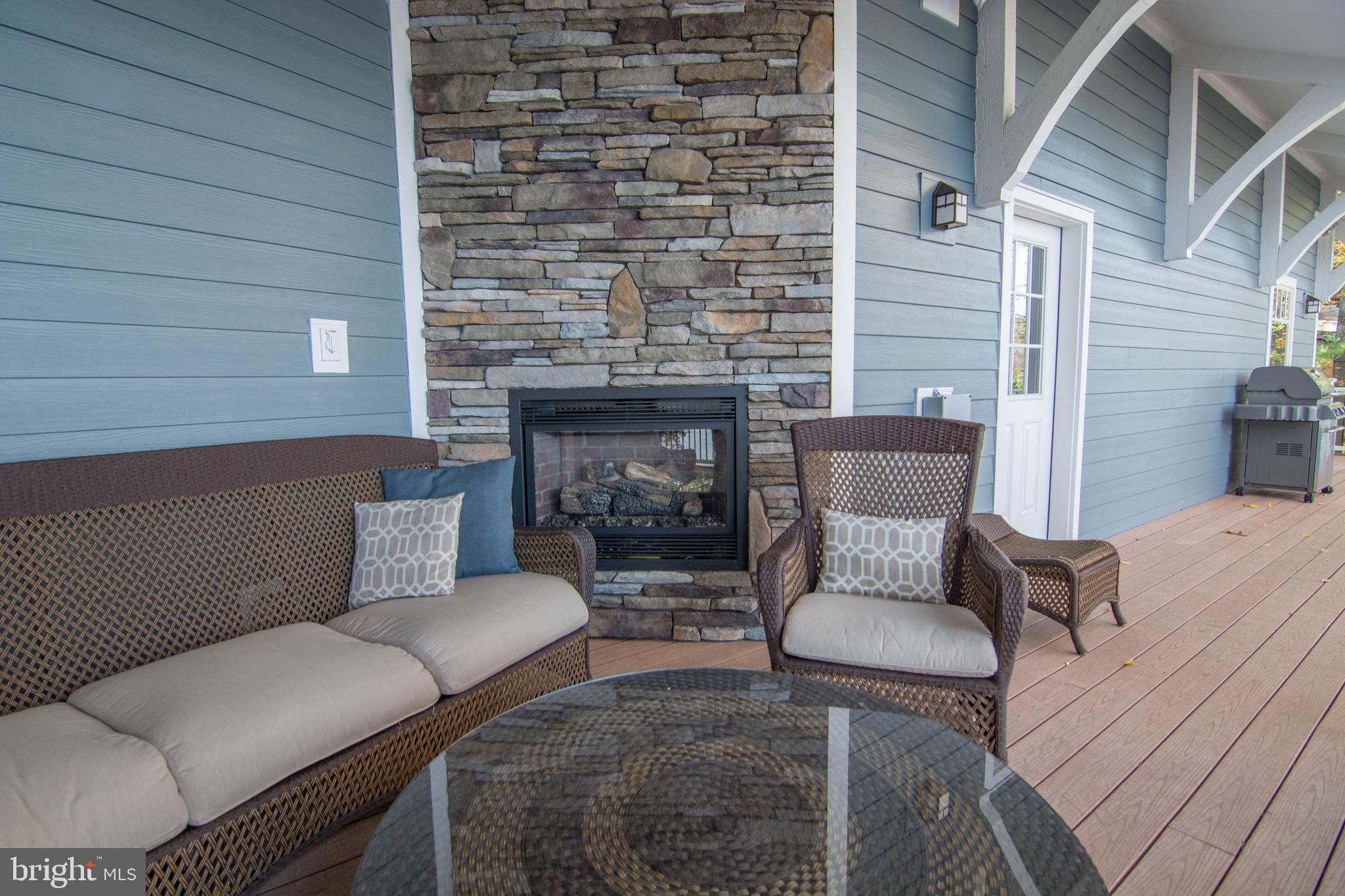 DEEP CREEK LAKE - Residential