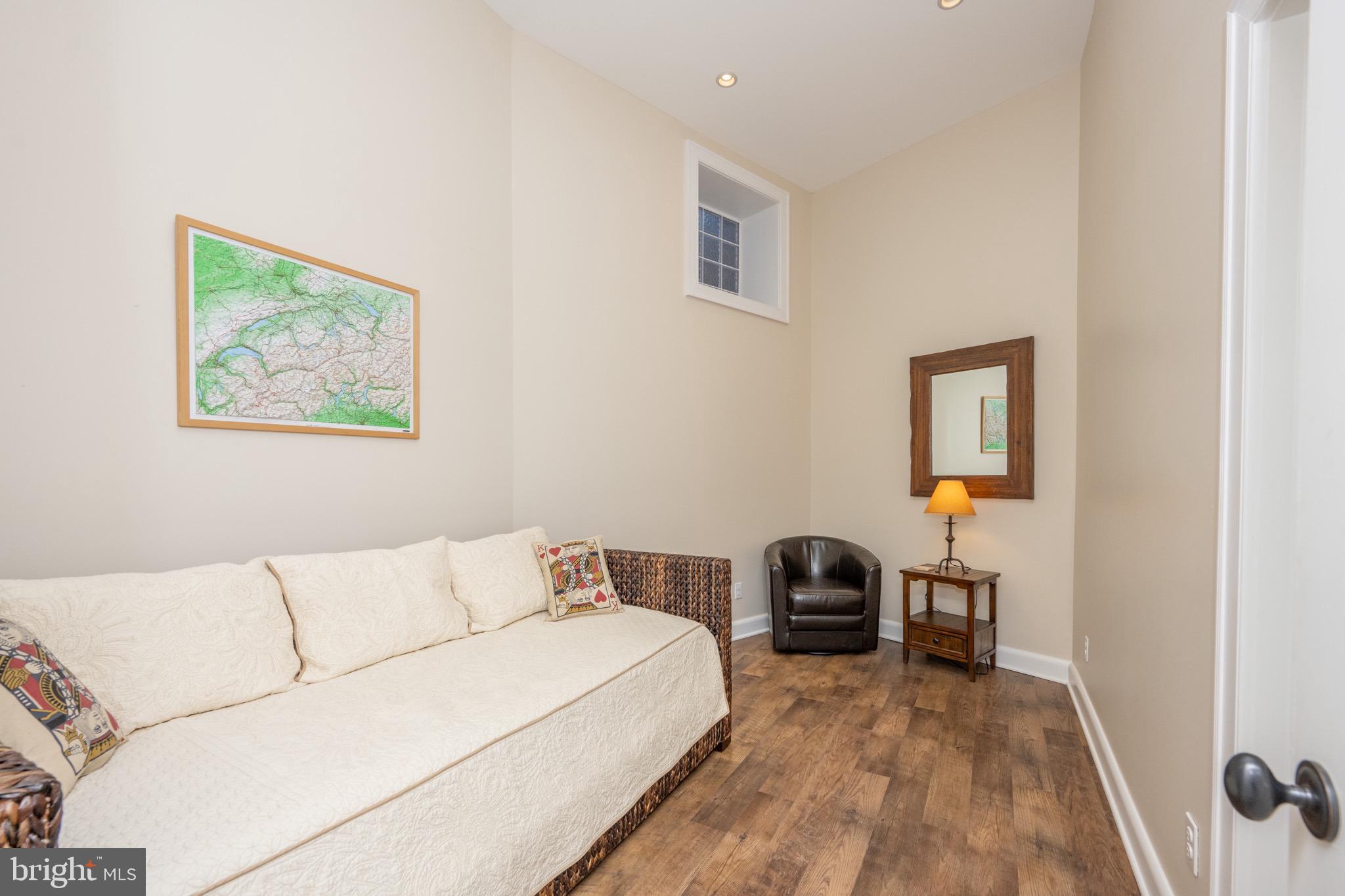 DEEP CREEK LAKE - Residential