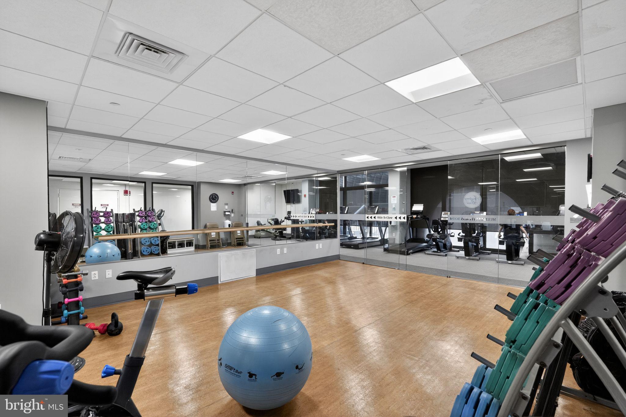 AVENUE OF THE ARTS - Residential