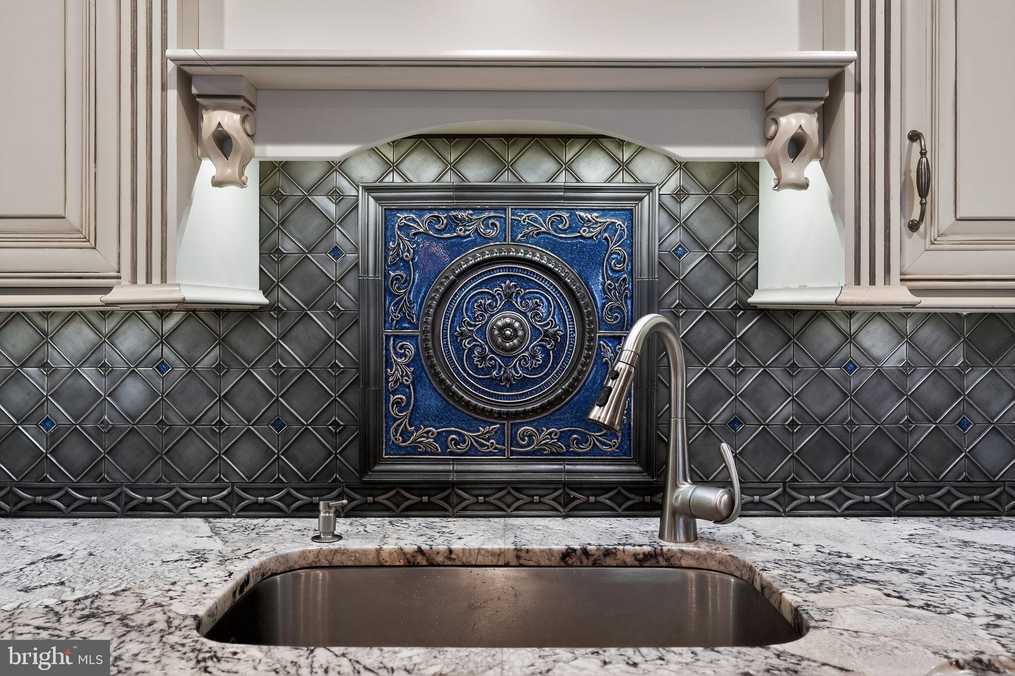 1420 LOCUST STREET 31I