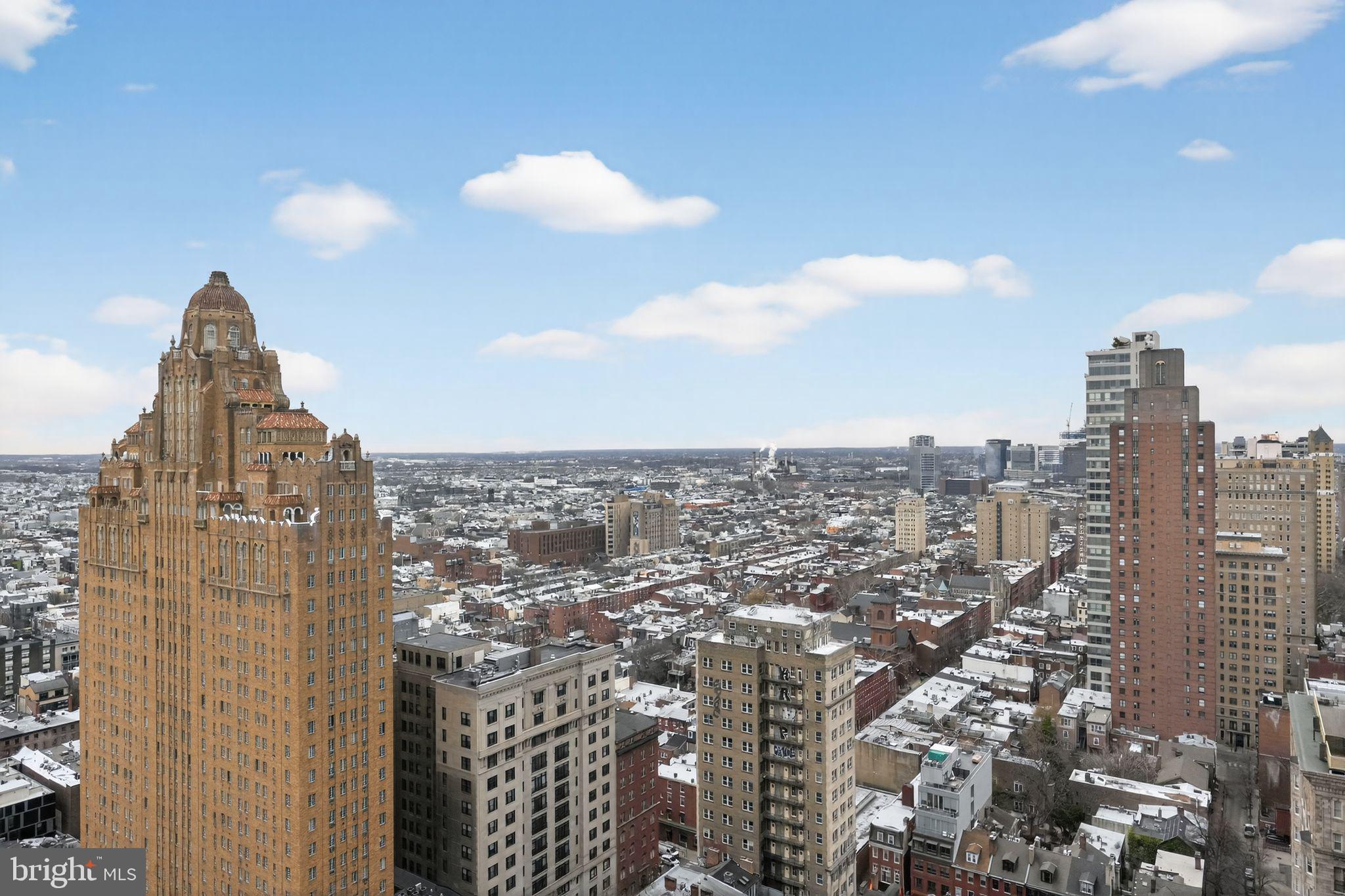 AVENUE OF THE ARTS - Residential