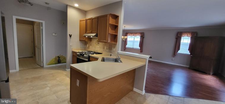 15 SWEETWATER DRIVE