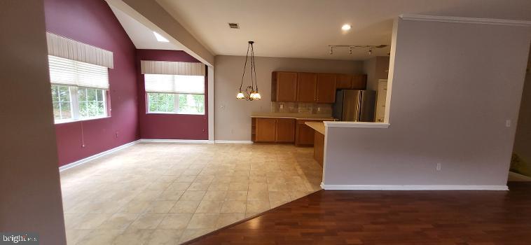 15 SWEETWATER DRIVE
