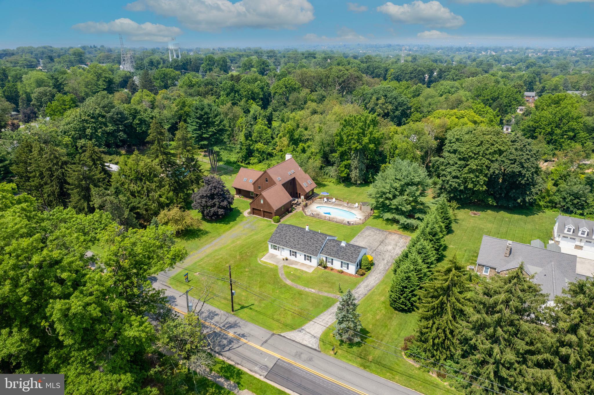 JOHNSON COMMONS - Residential Income