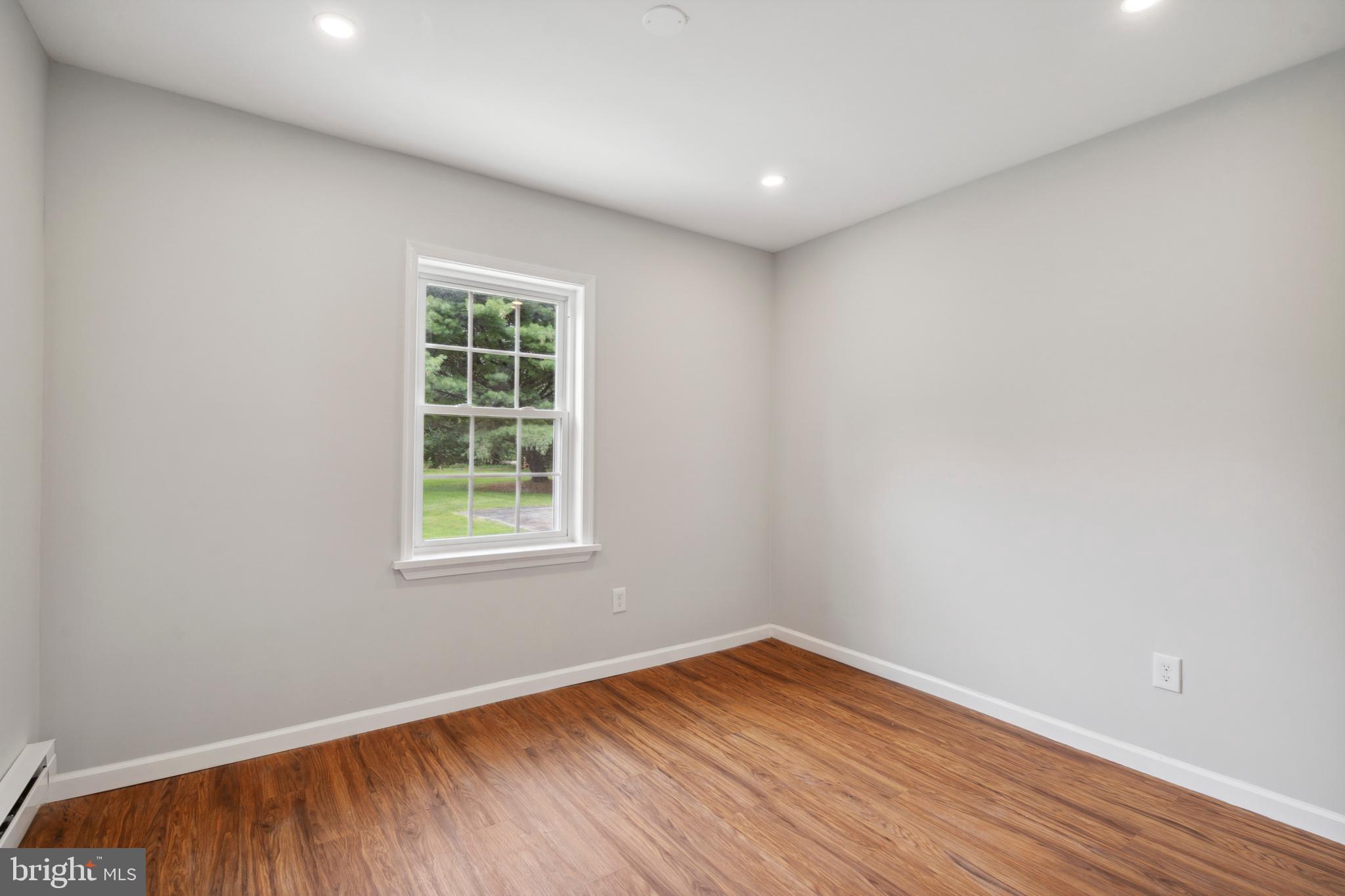 JOHNSON COMMONS - Residential Income