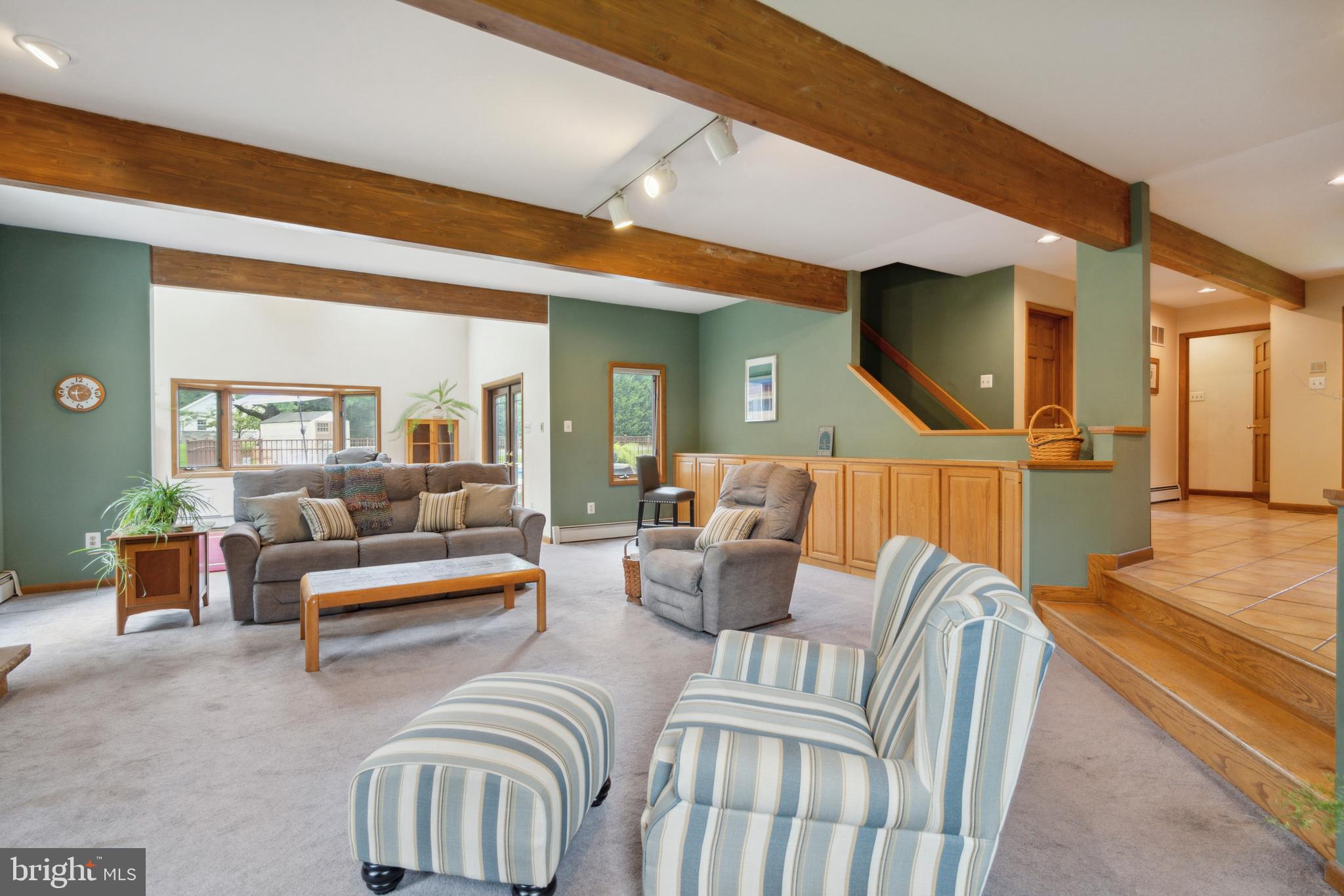 JOHNSON COMMONS - Residential Income