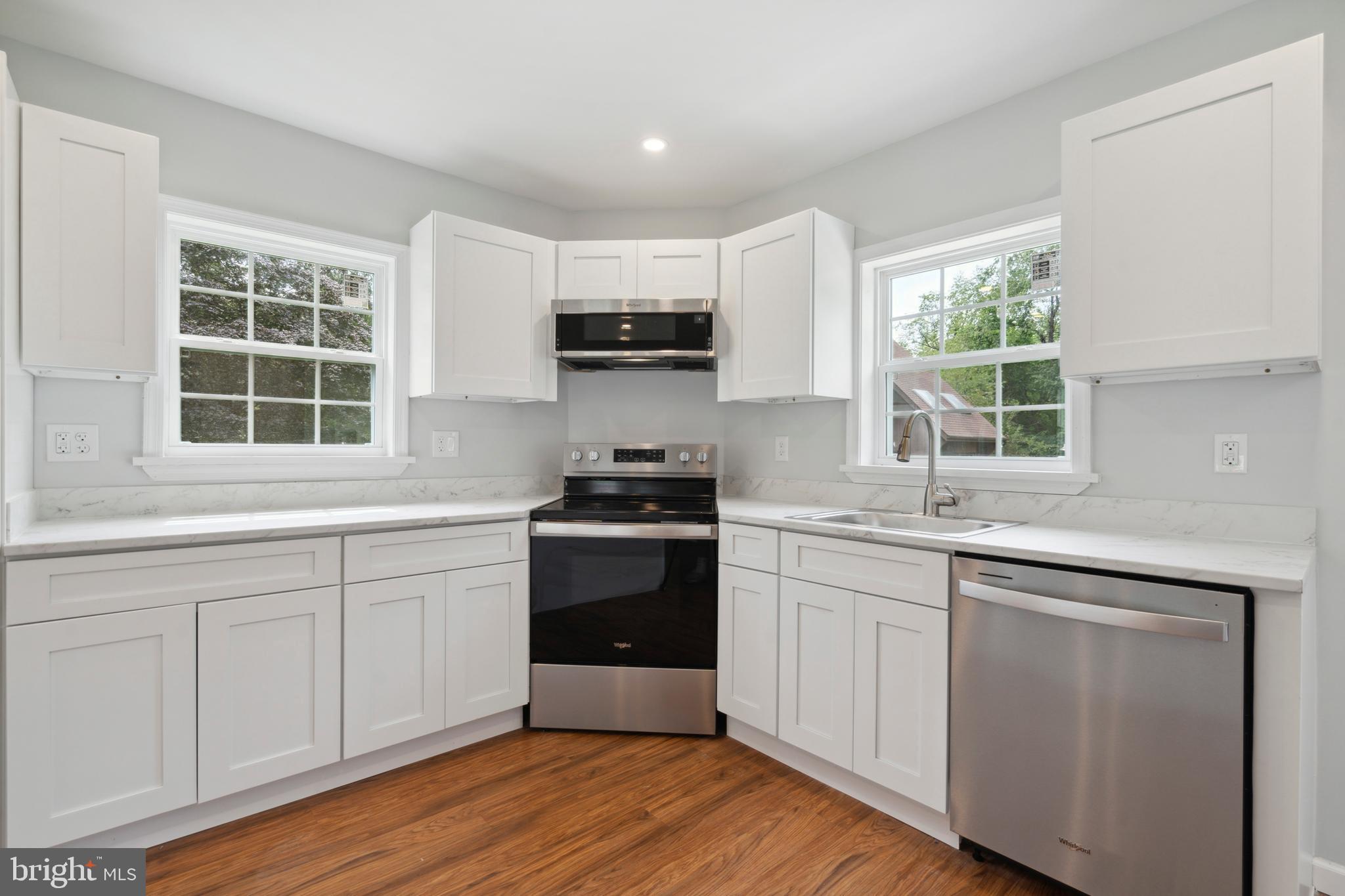 JOHNSON COMMONS - Residential Income