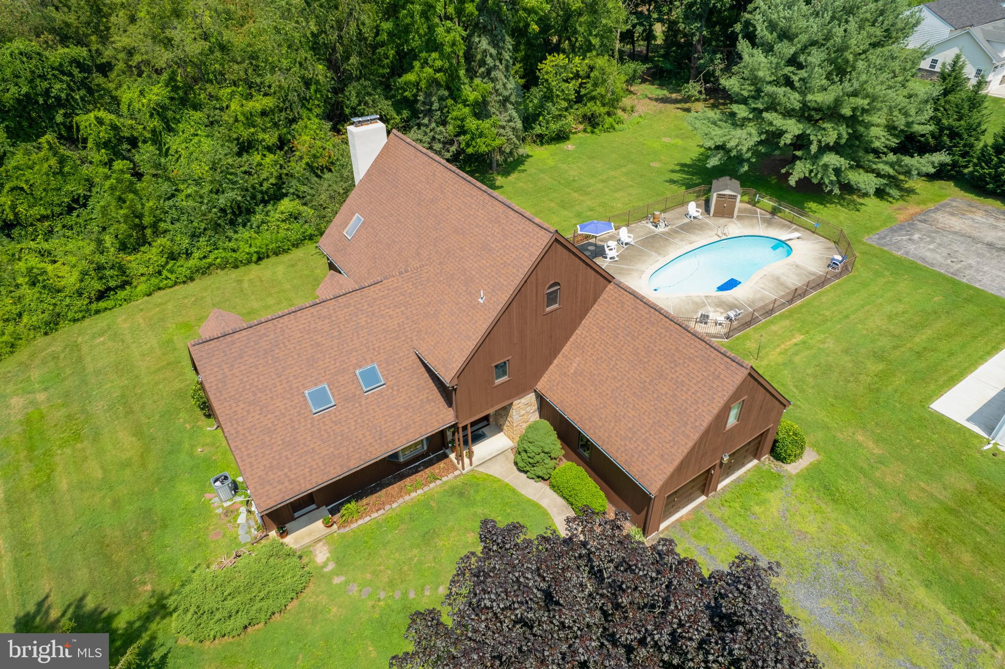 JOHNSON COMMONS - Residential Income