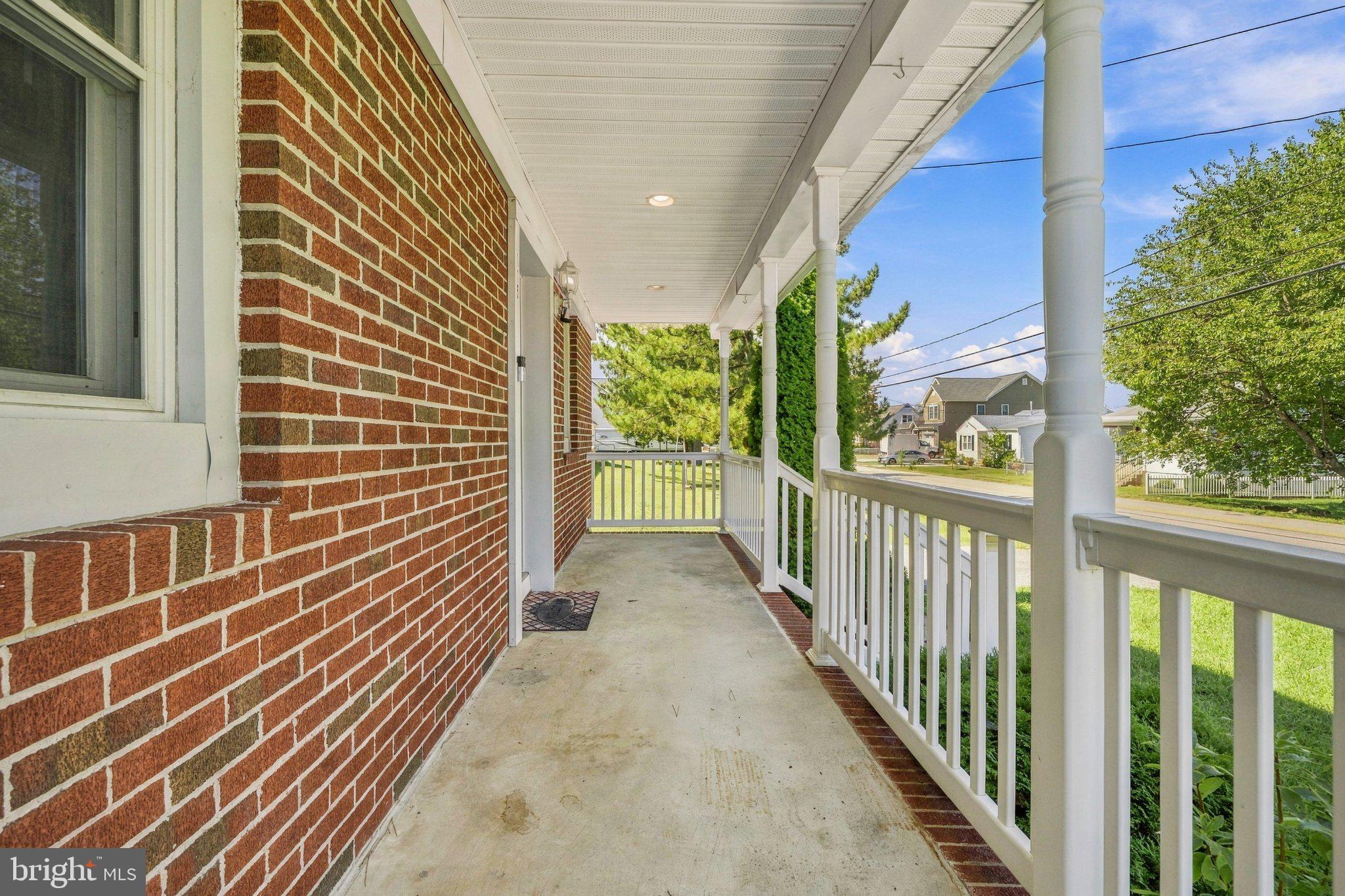 115 RIVERSIDE ROAD
