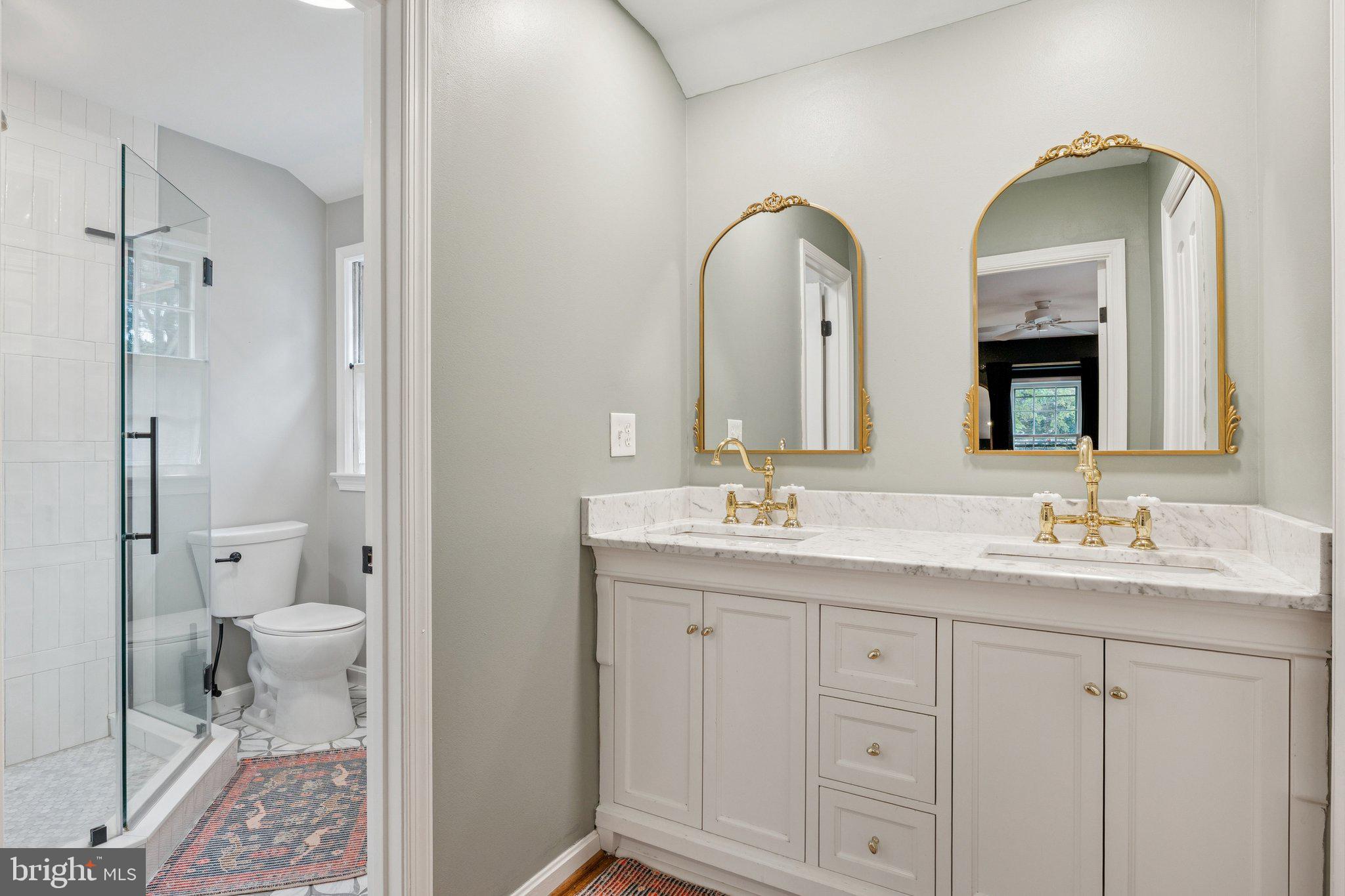 SHERWOOD FOREST MANOR - Residential