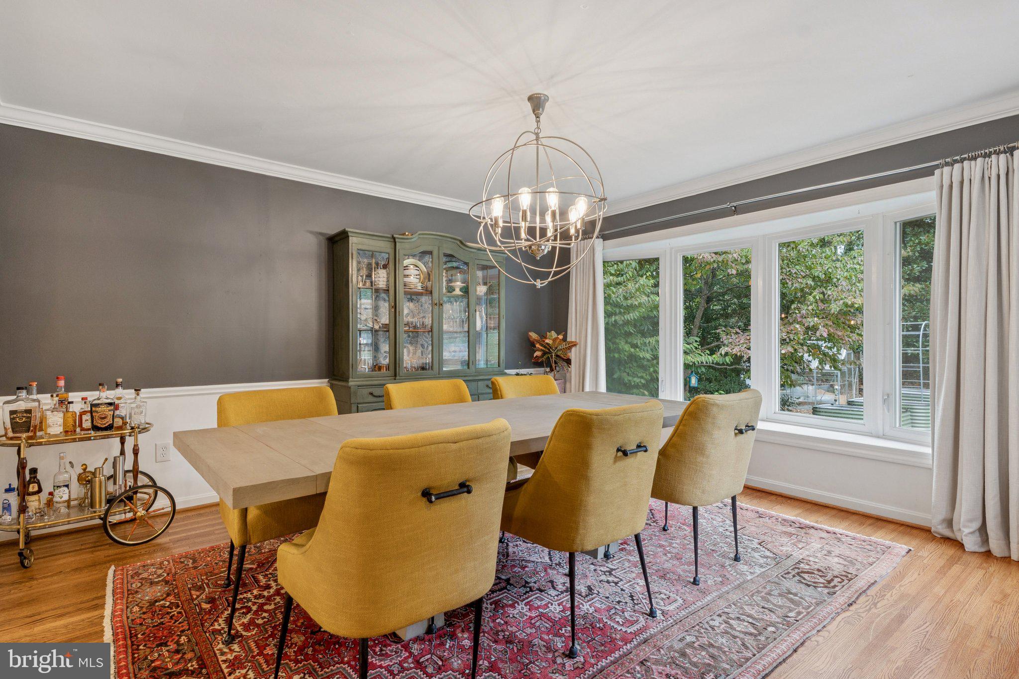 SHERWOOD FOREST MANOR - Residential