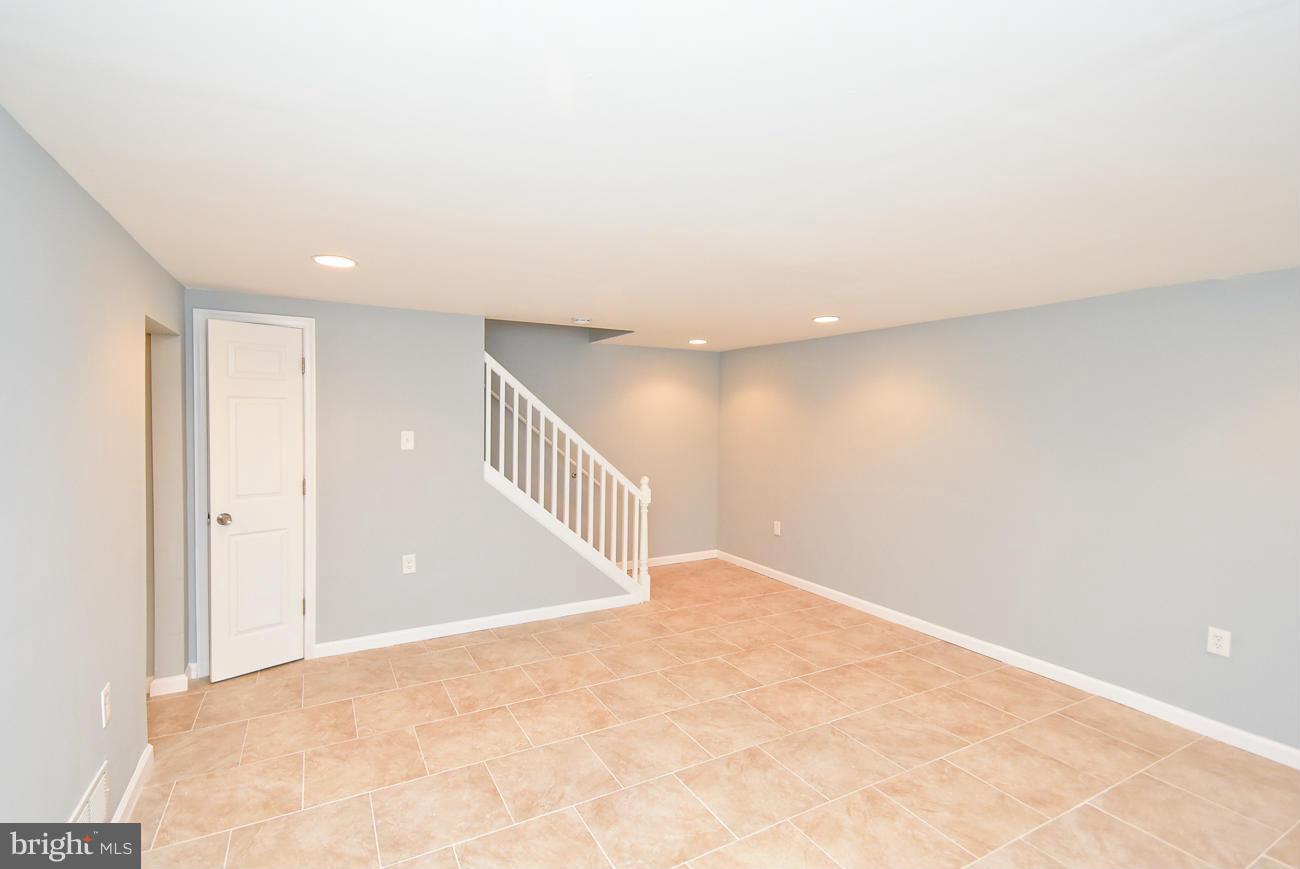 CHESTNUT WOODS - Residential