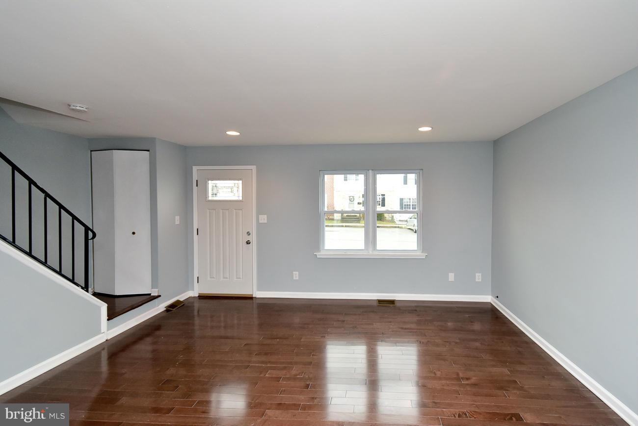 CHESTNUT WOODS - Residential