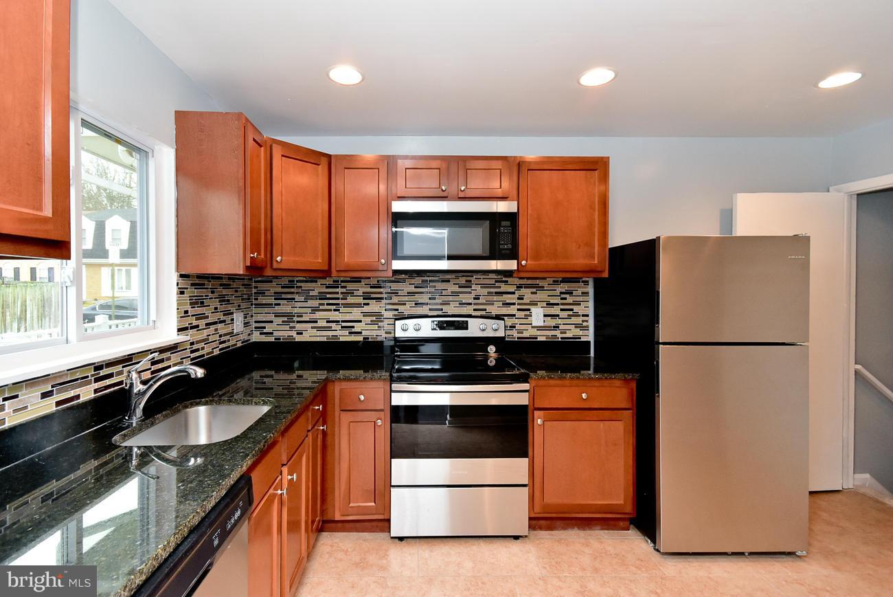 CHESTNUT WOODS - Residential