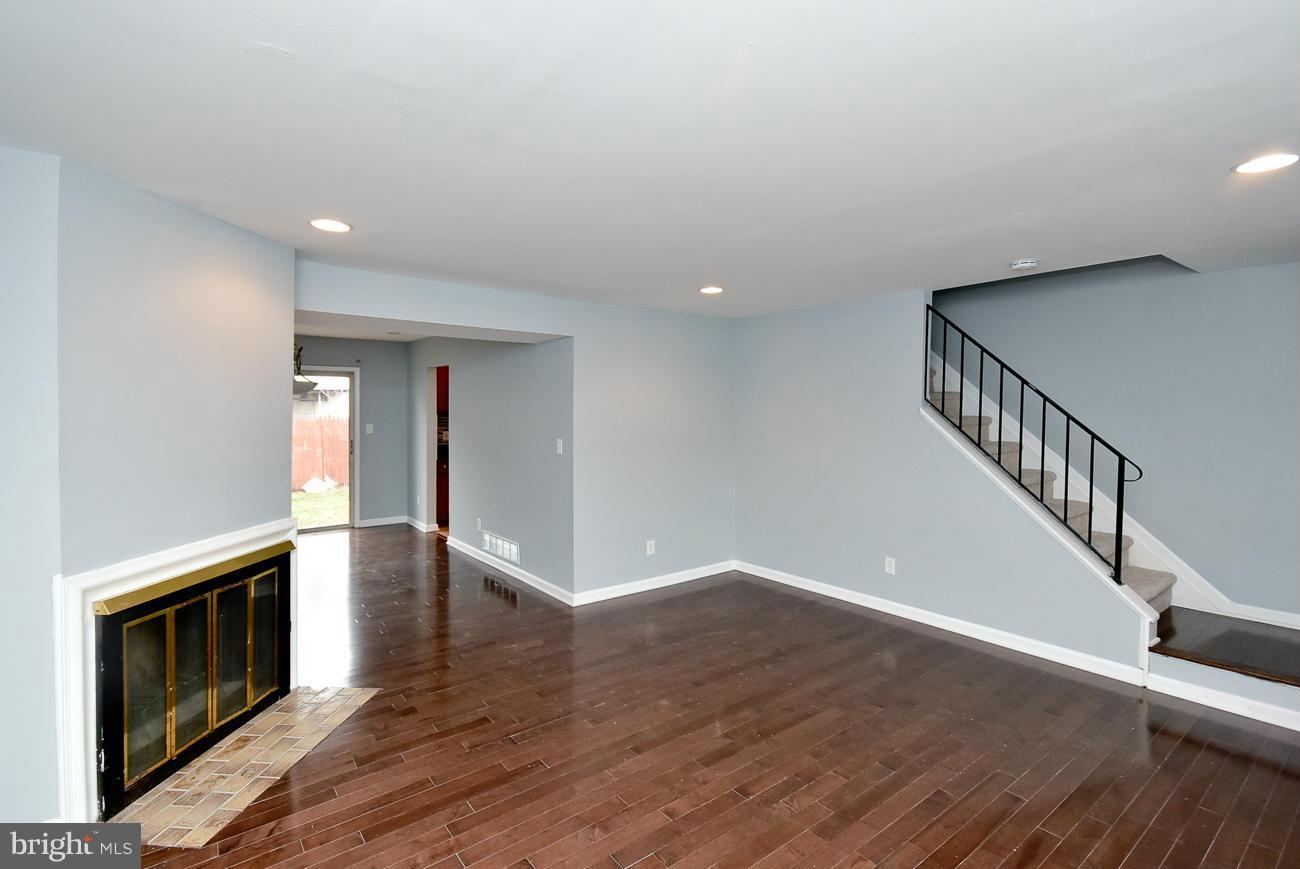 CHESTNUT WOODS - Residential