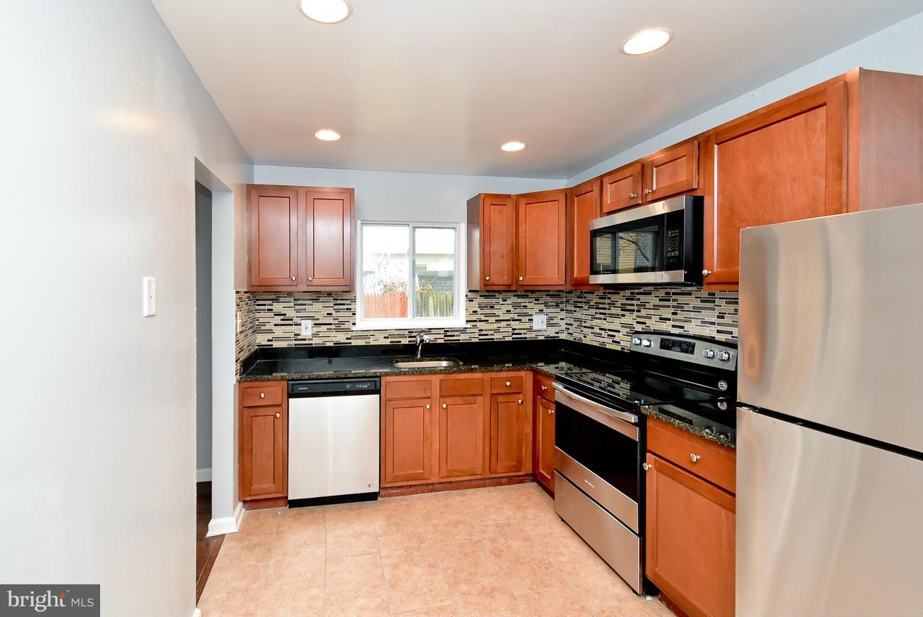 CHESTNUT WOODS - Residential