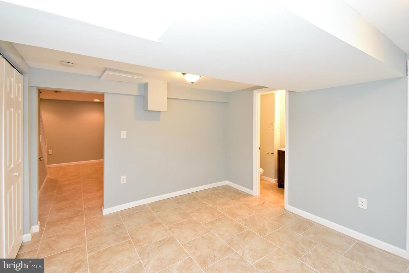 CHESTNUT WOODS - Residential