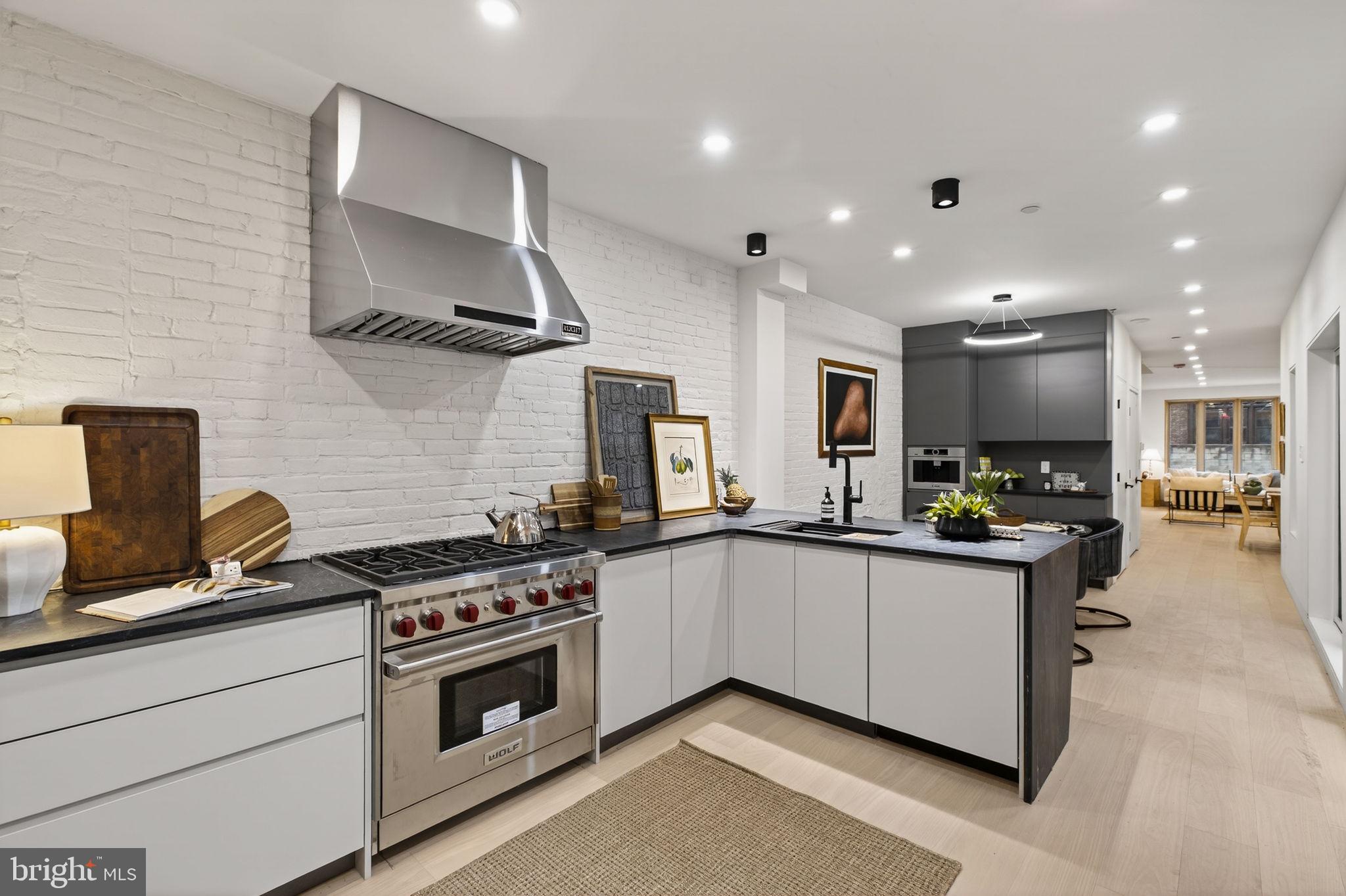 RITTENHOUSE SQUARE - Residential