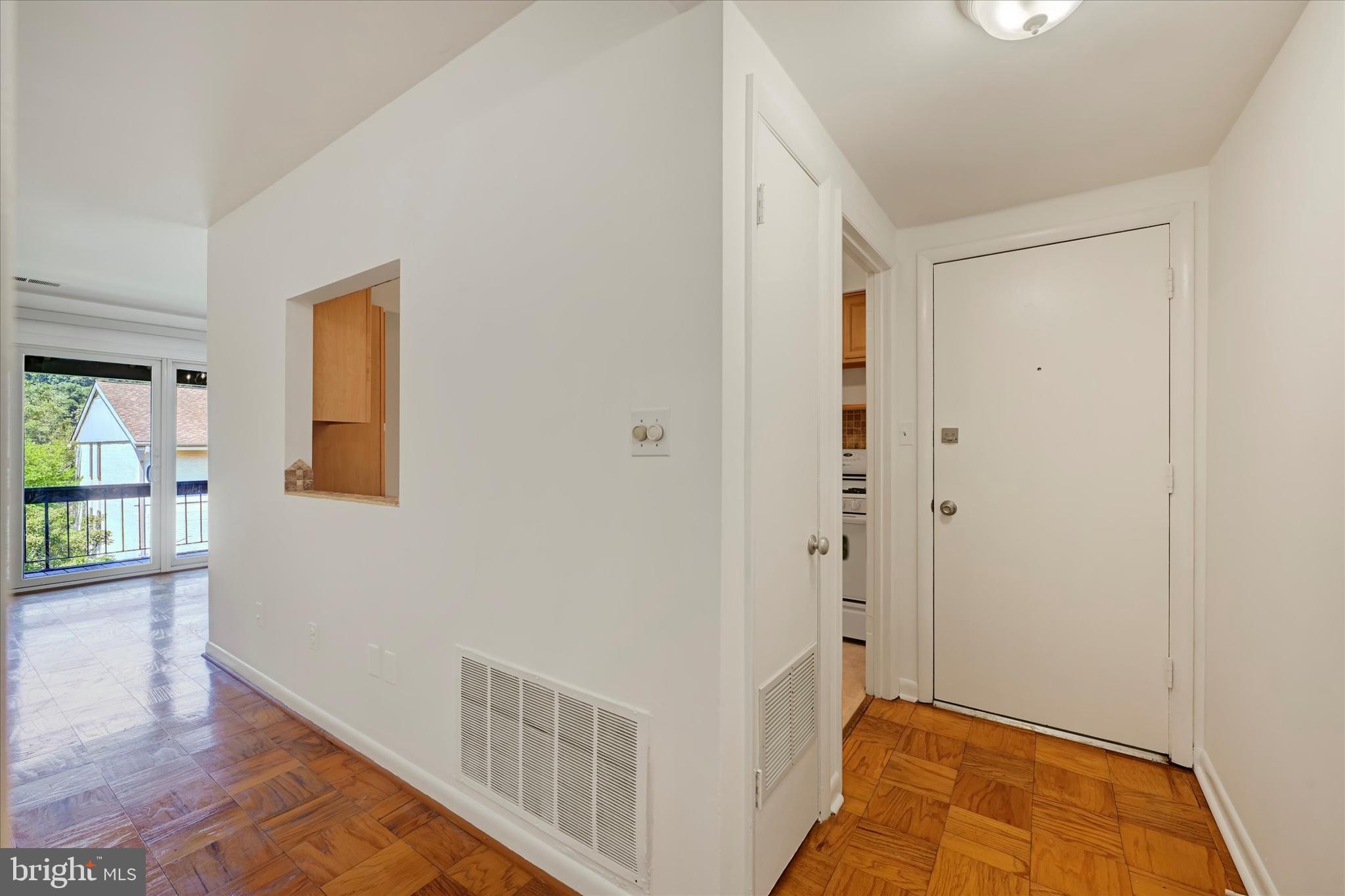 6 CROSS KEYS ROAD 6E