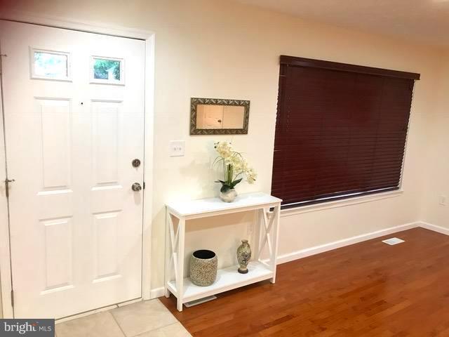 LARGO WOODS - Residential