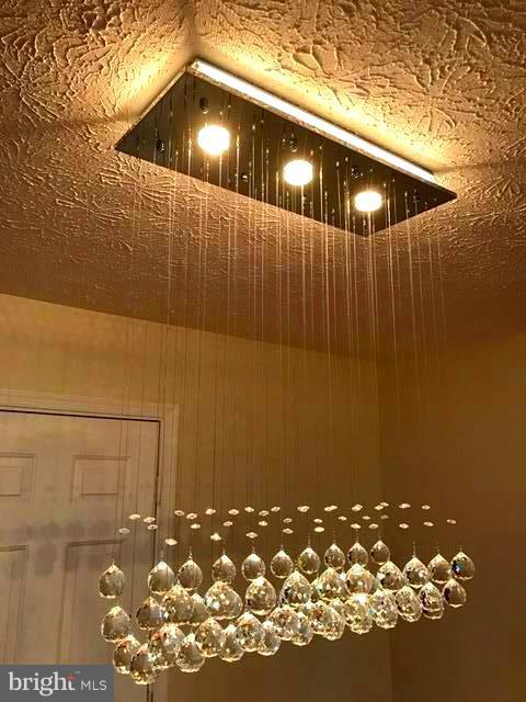 LARGO WOODS - Residential