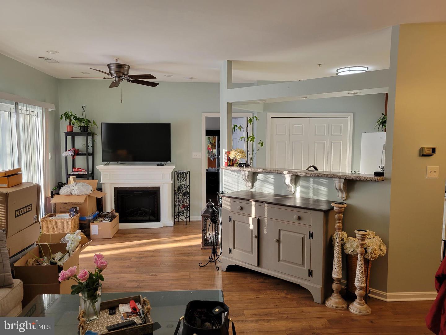 WATERSIDE - Residential Lease