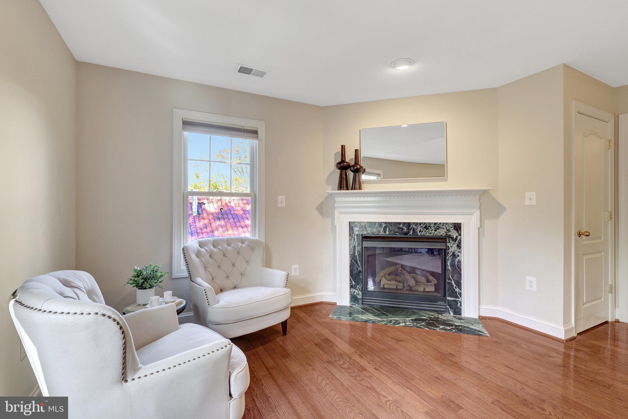 WEST MC LEAN - Residential