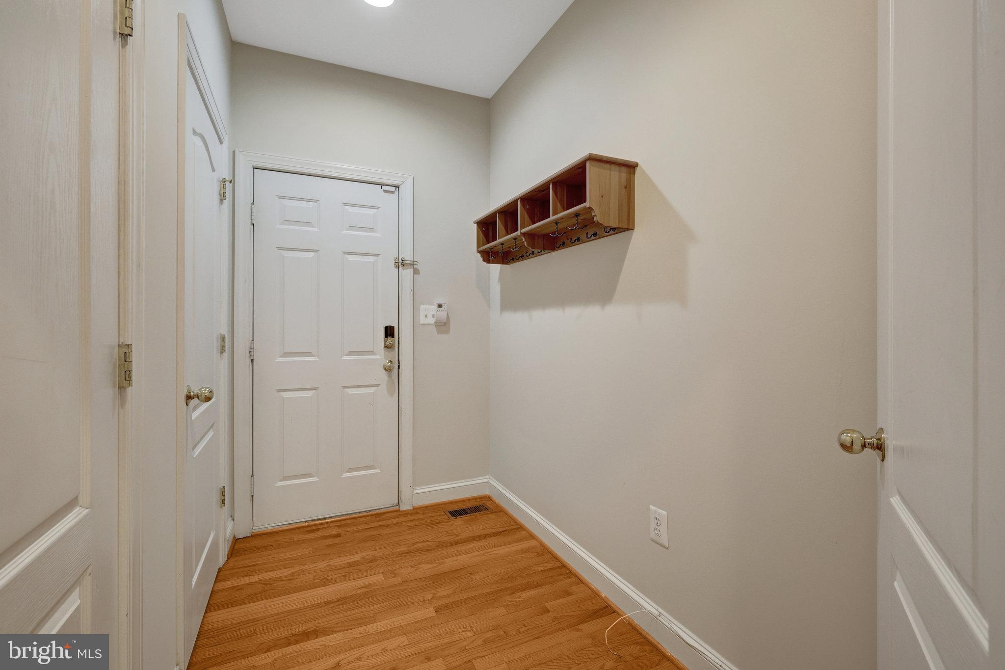 WEST MC LEAN - Residential