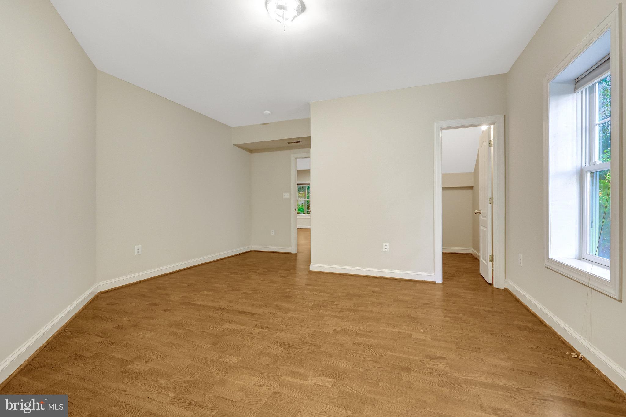 WEST MC LEAN - Residential