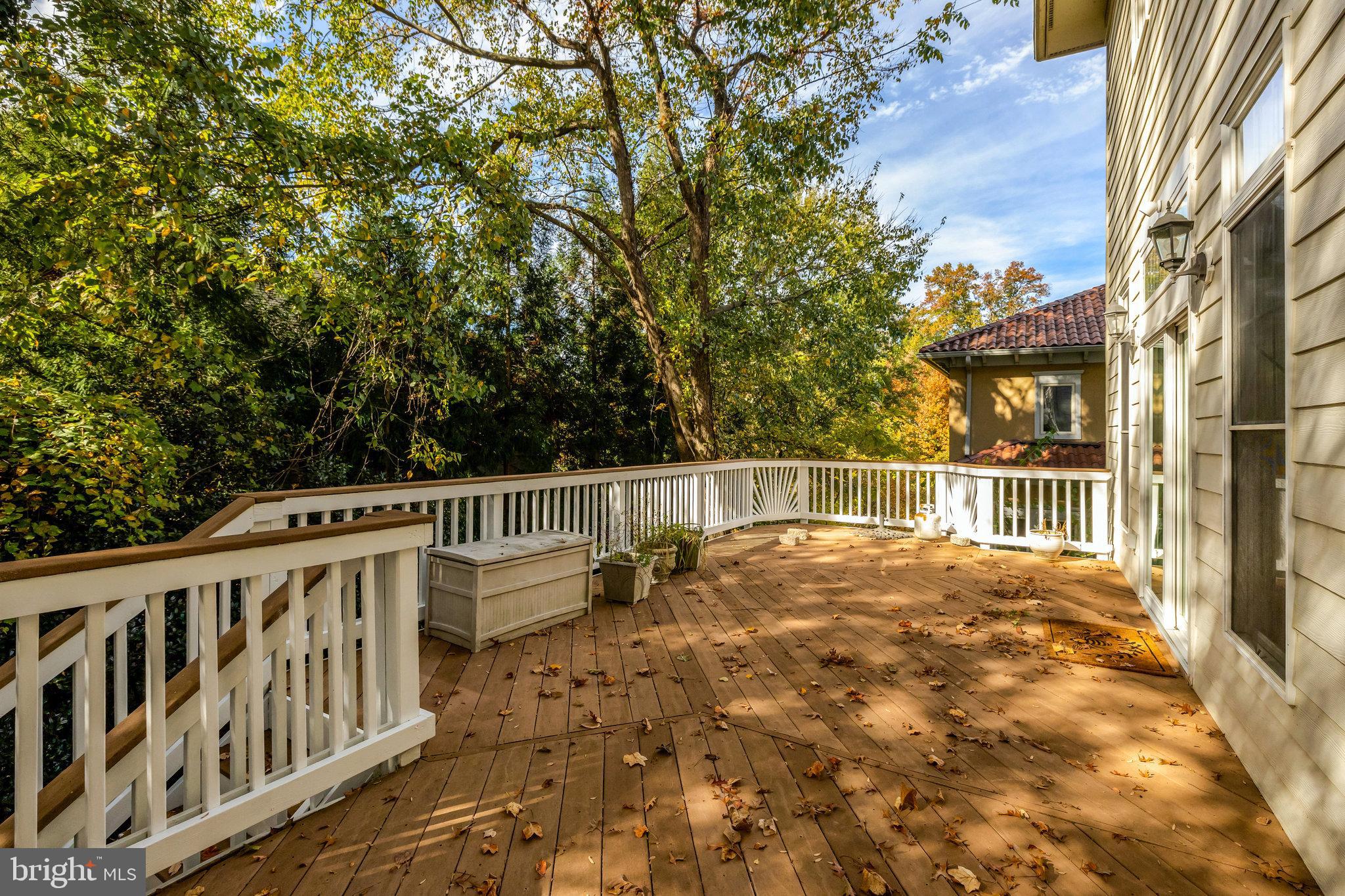 WEST MC LEAN - Residential