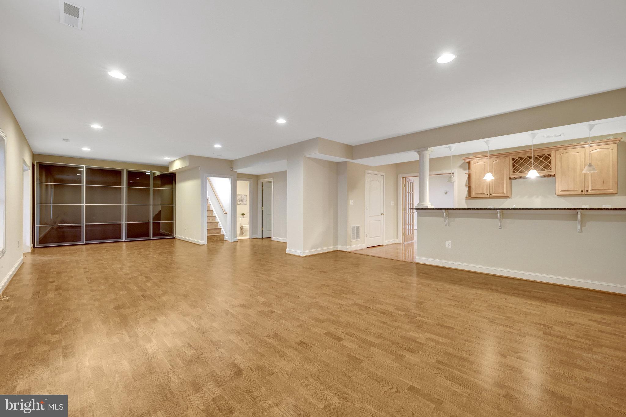 WEST MC LEAN - Residential