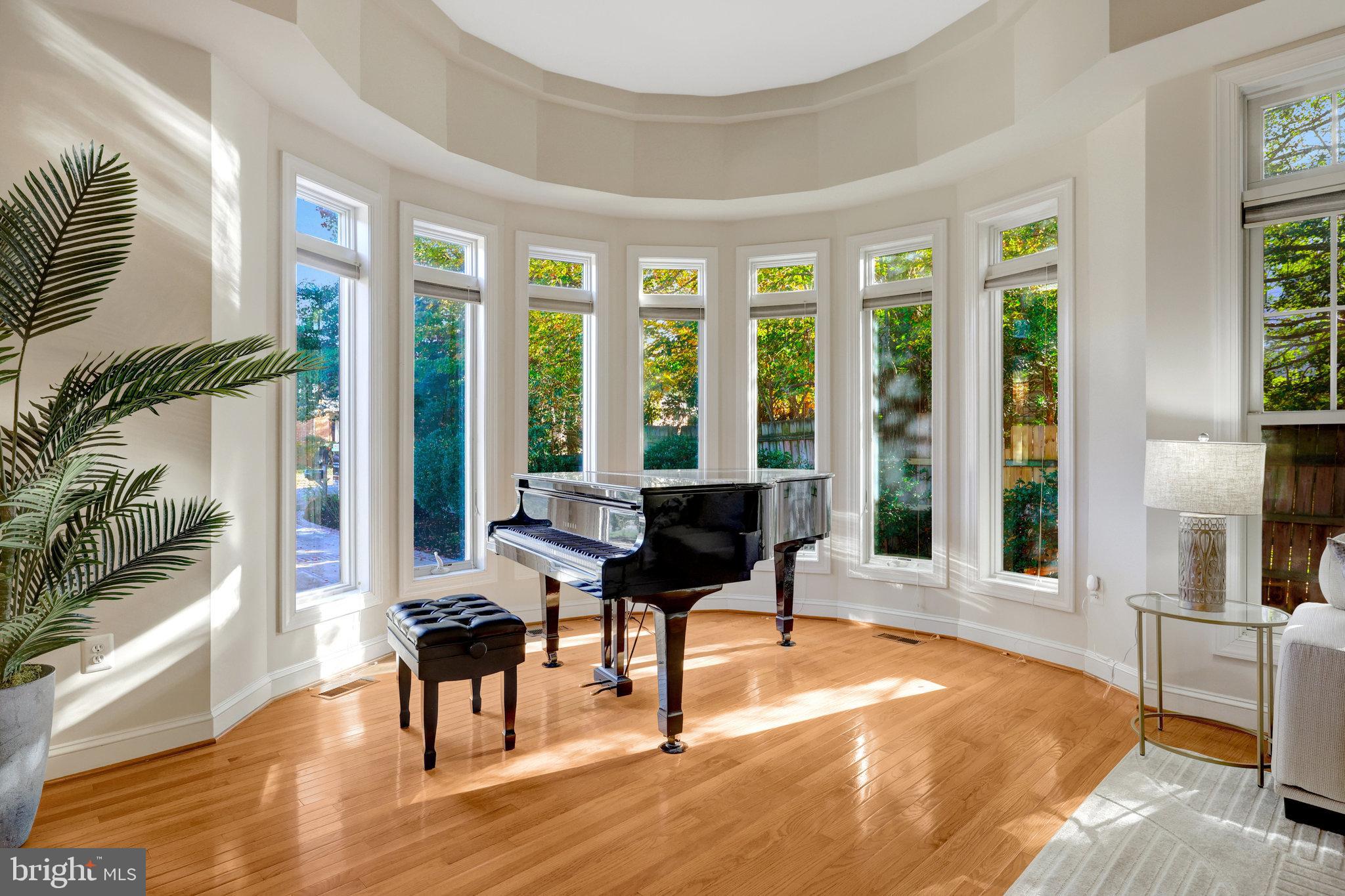 WEST MC LEAN - Residential