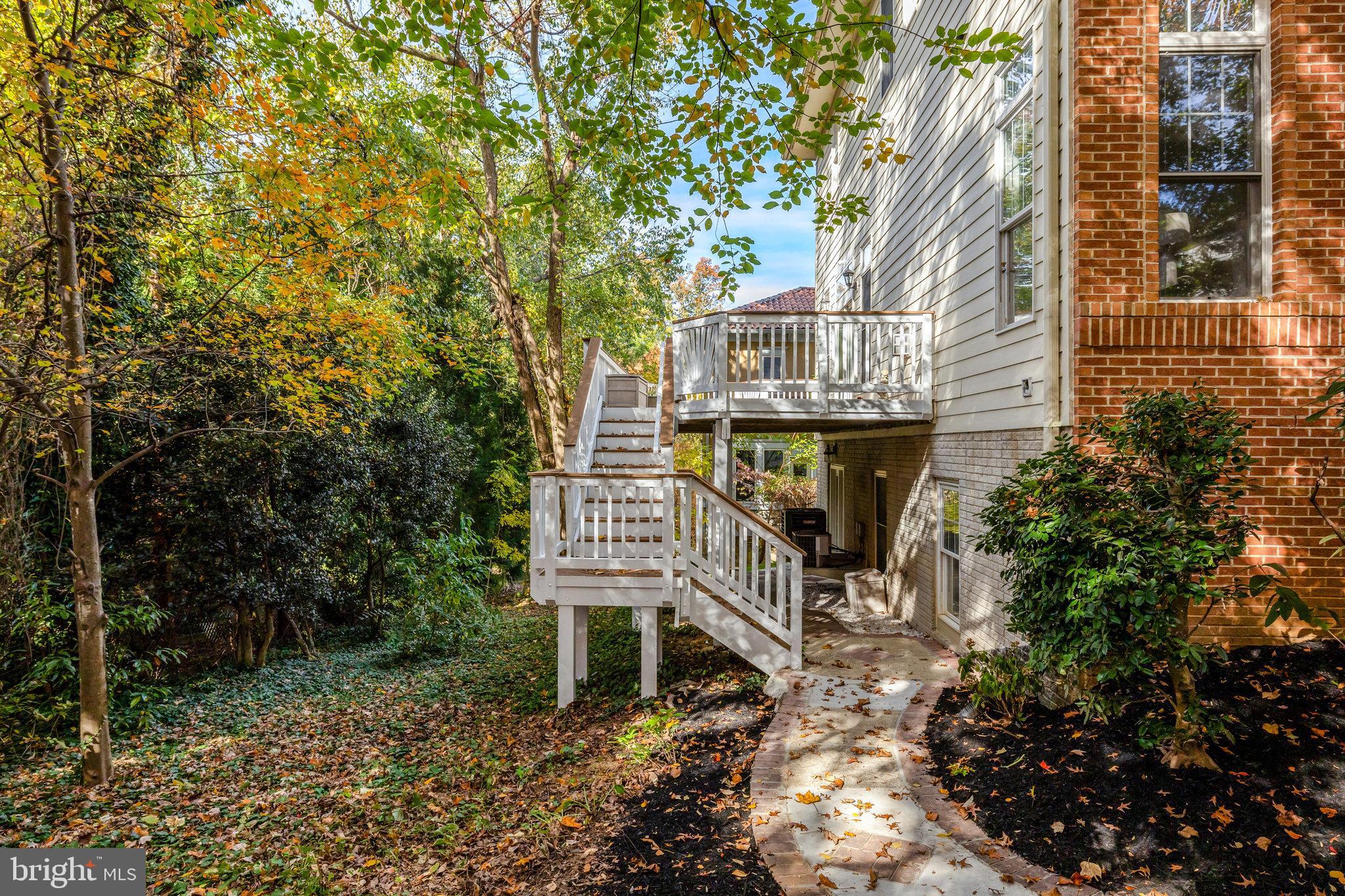 WEST MC LEAN - Residential