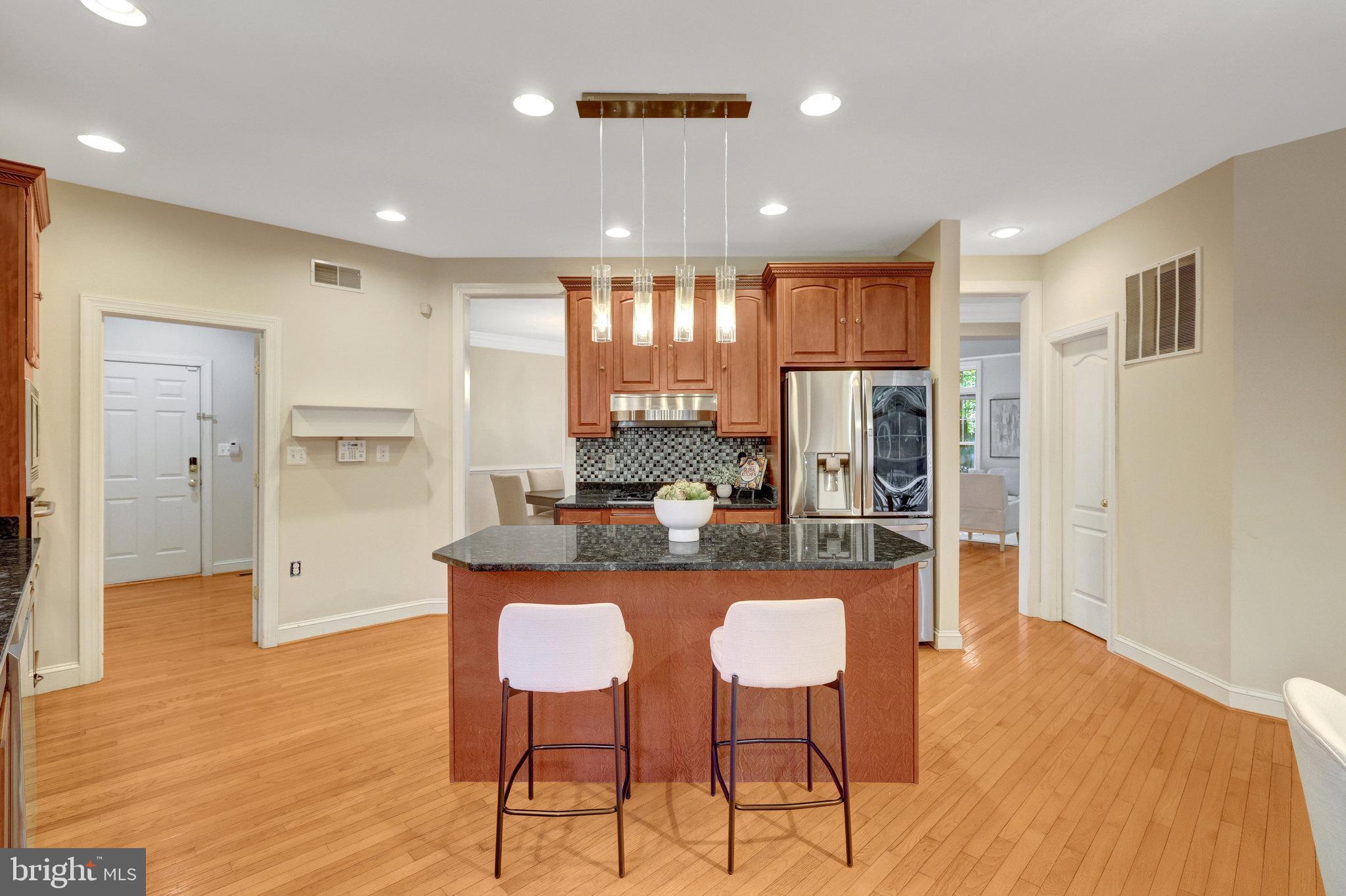 WEST MC LEAN - Residential