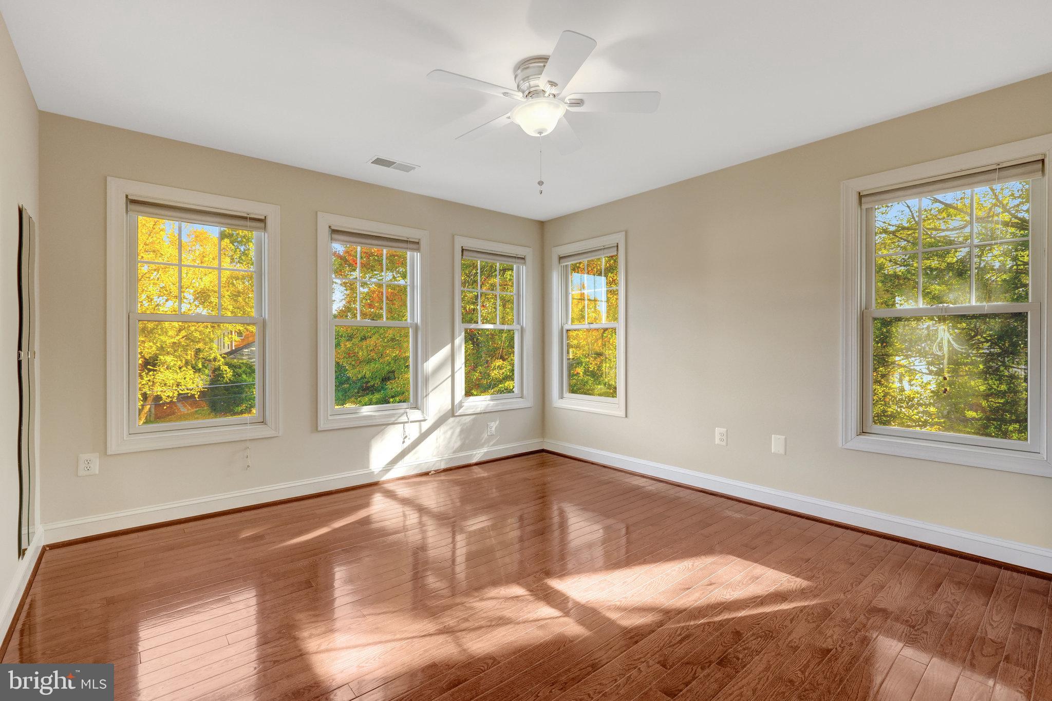 WEST MC LEAN - Residential