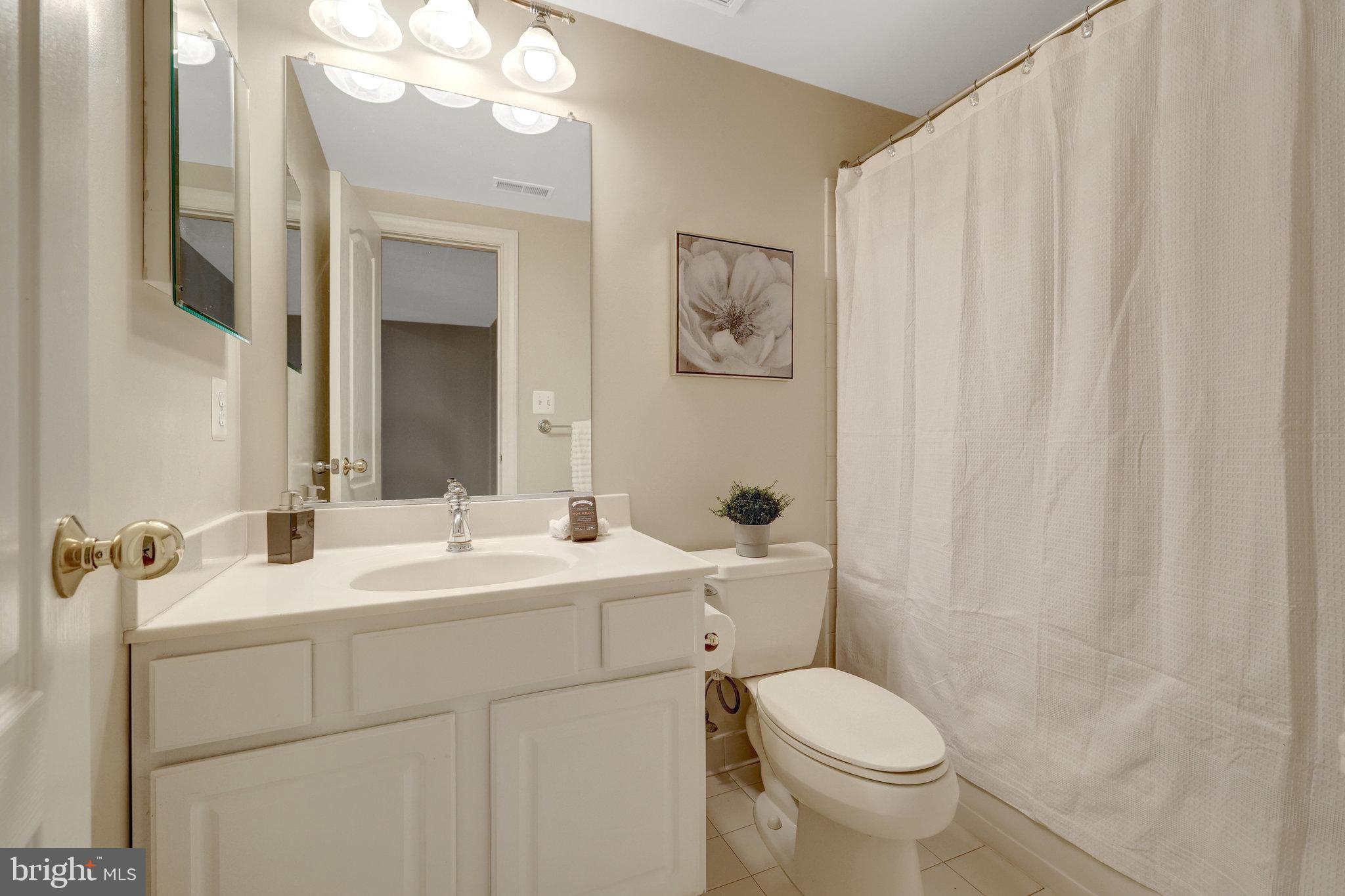 WEST MC LEAN - Residential