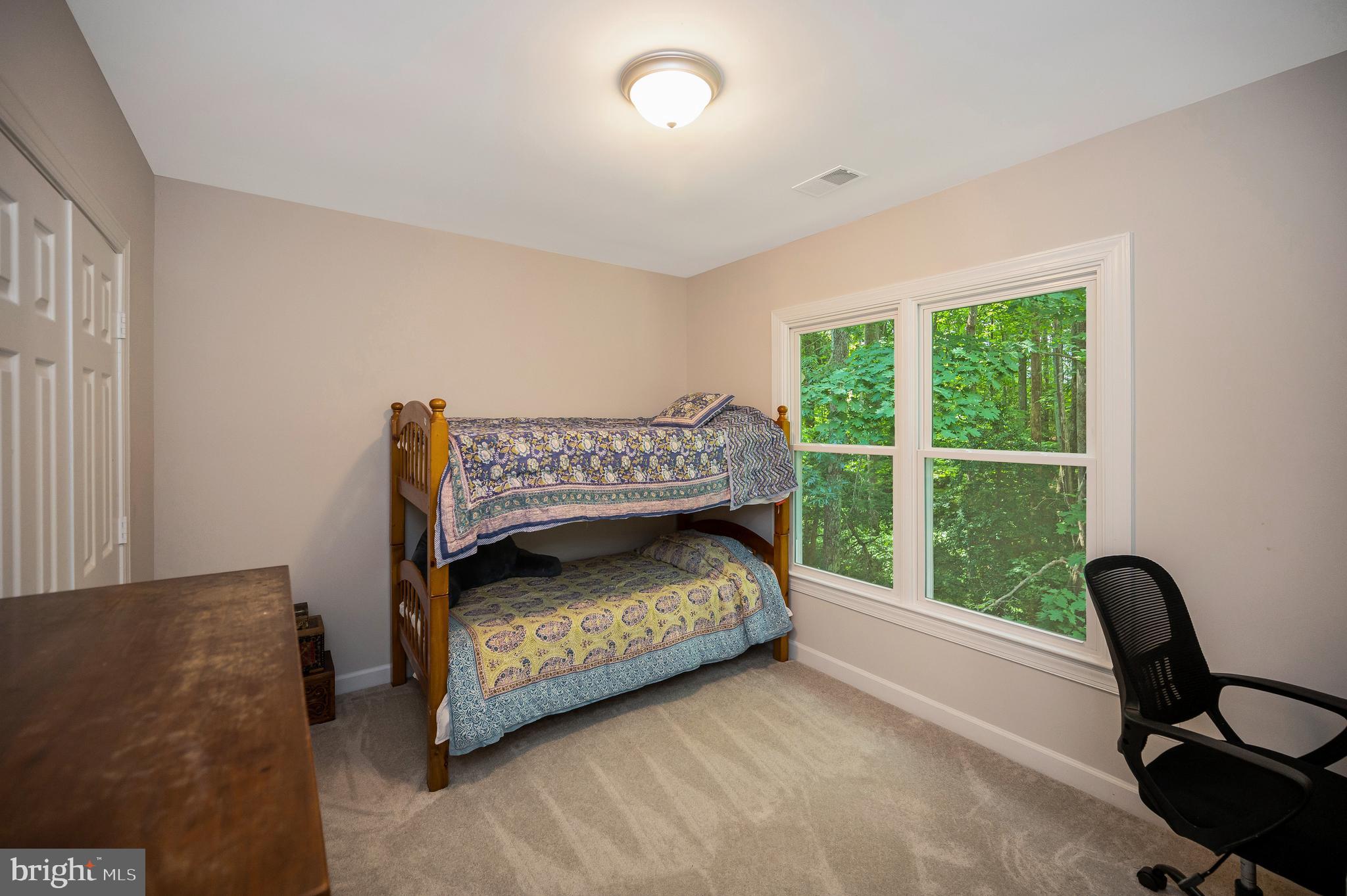 ENGLISH HILLS - Residential