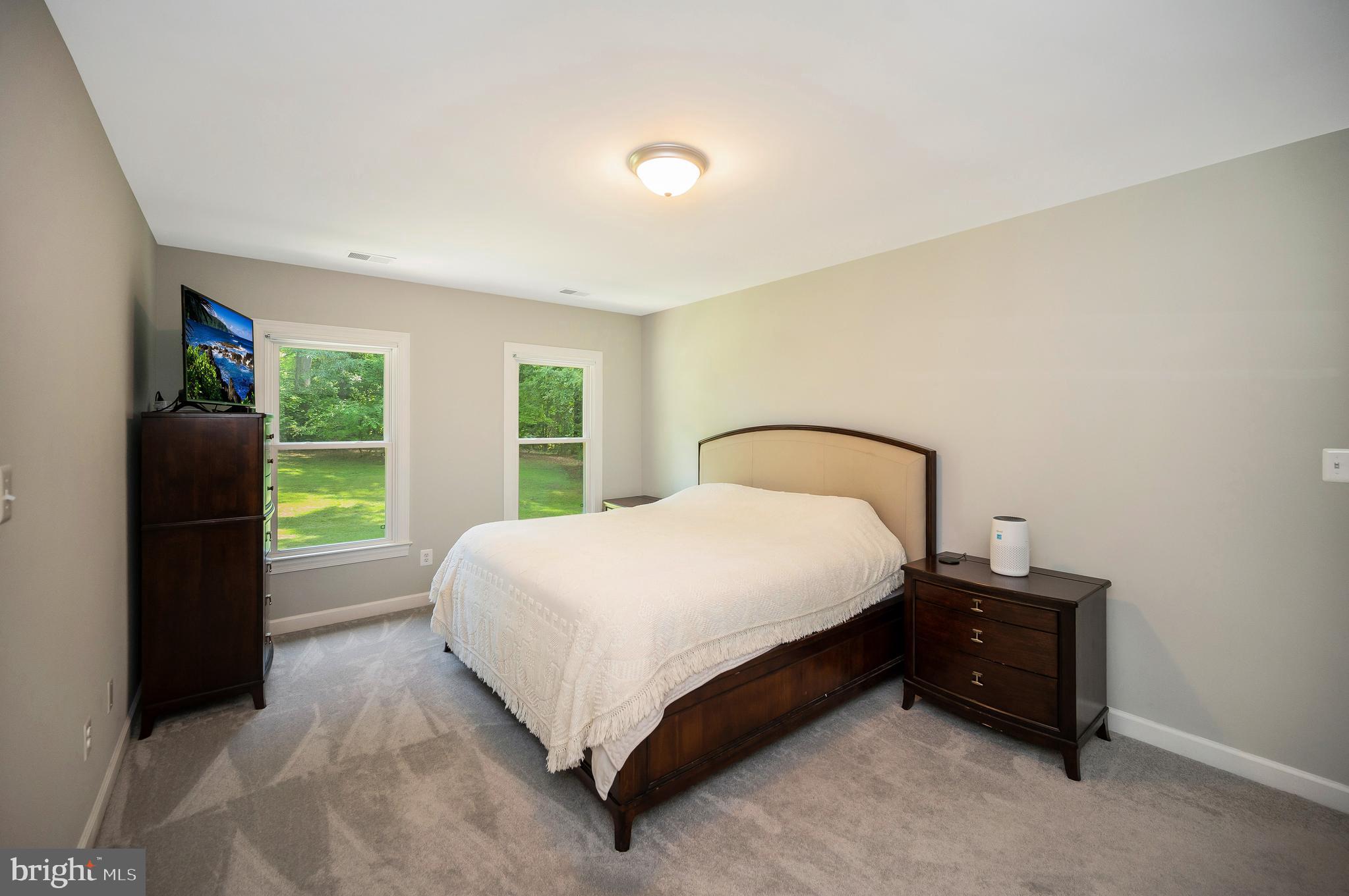 ENGLISH HILLS - Residential