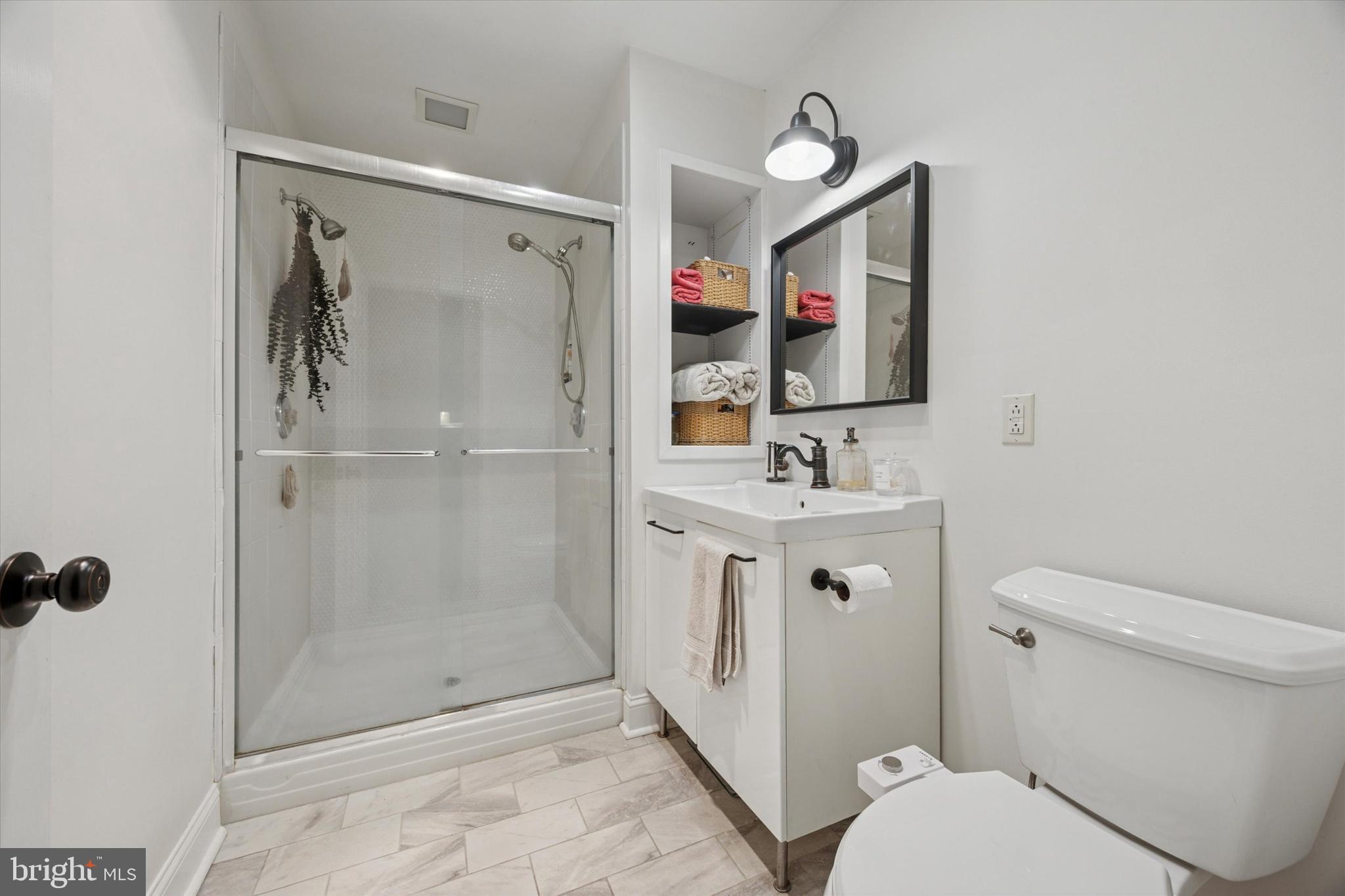 PASSYUNK SQUARE - Residential Lease