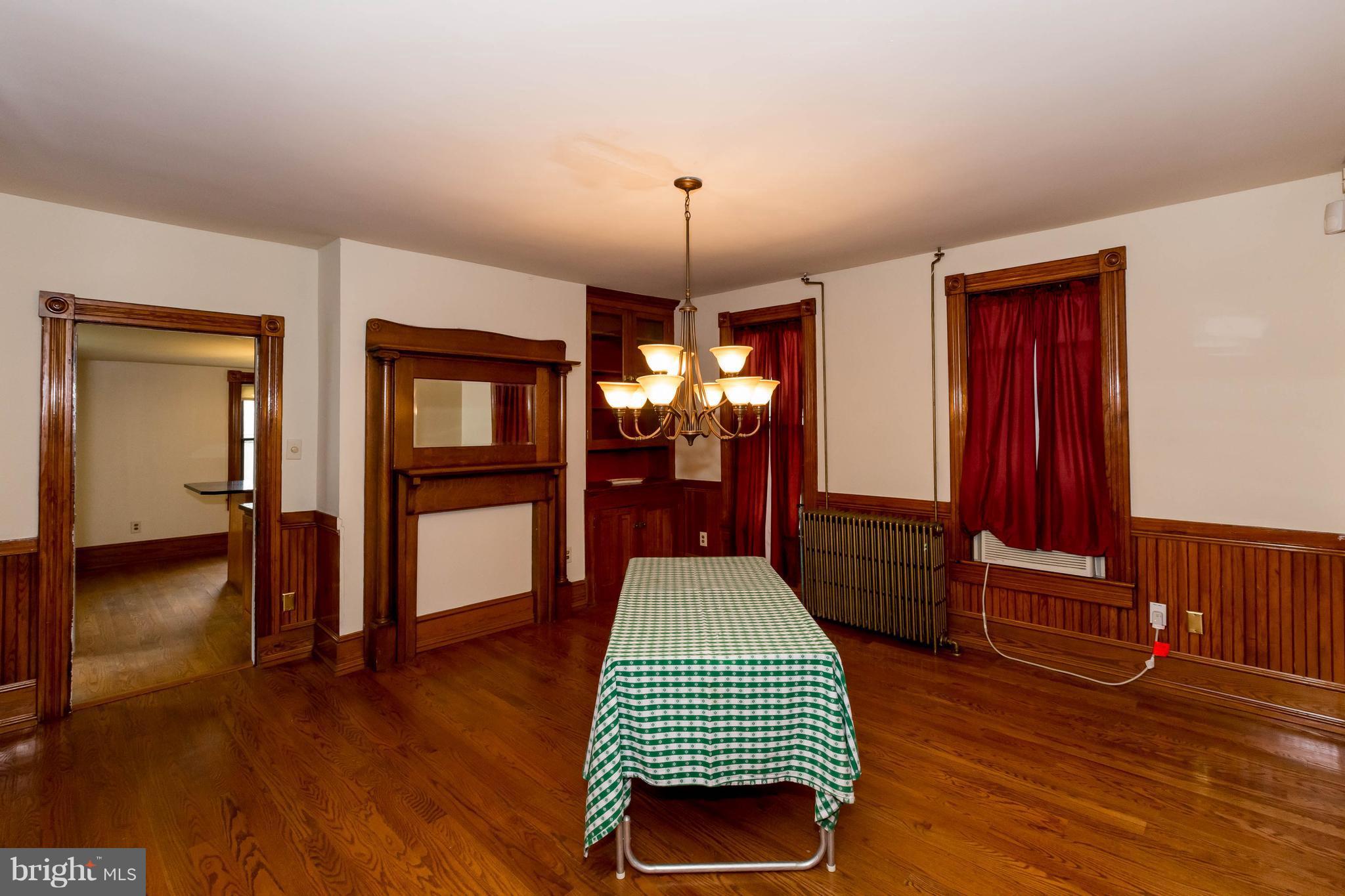 HAMPSTEAD - Residential